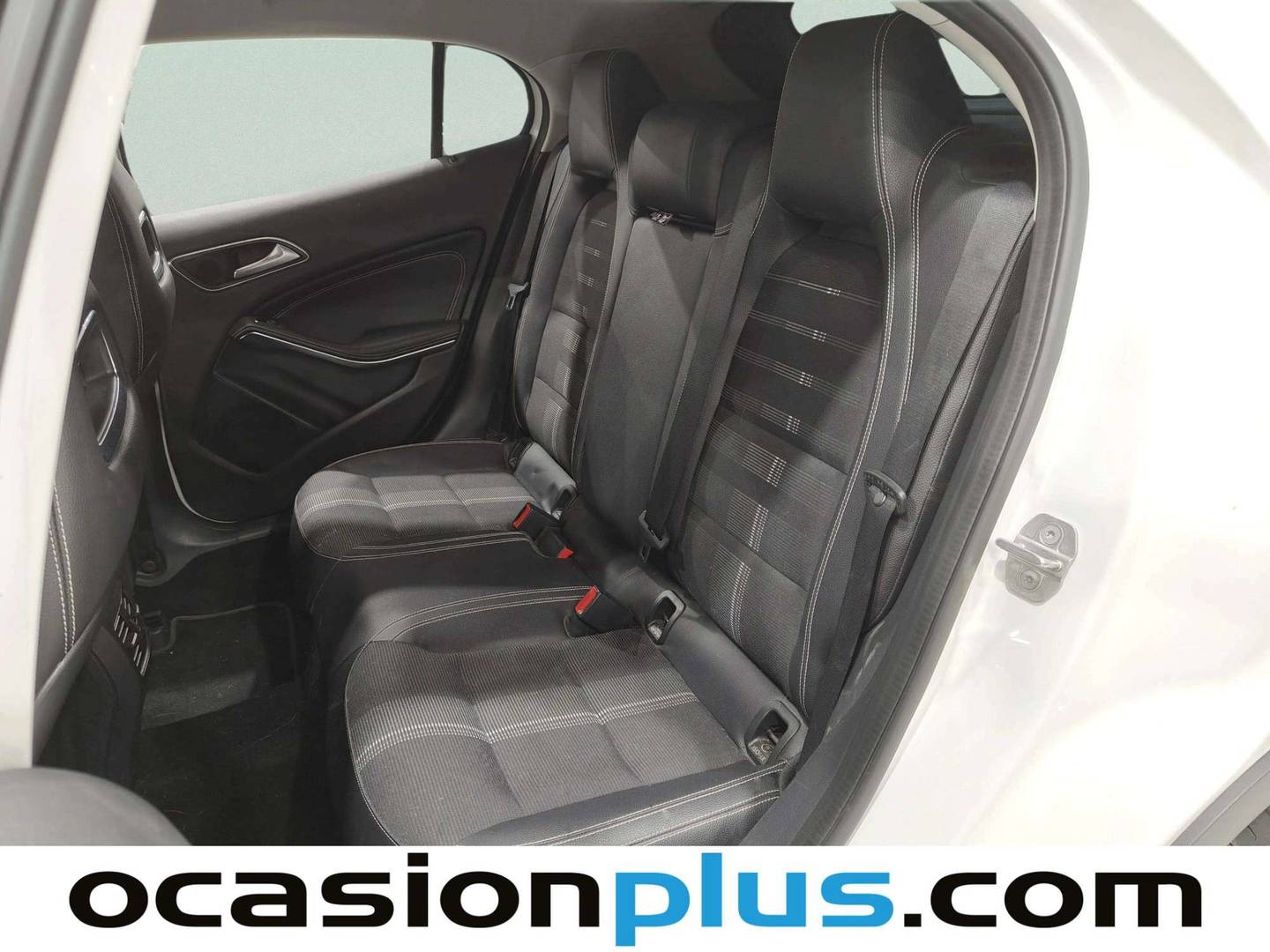 Foto asientos traseros Mercedes GLA Mercedes GLA 220d 4Matic (177 CV)