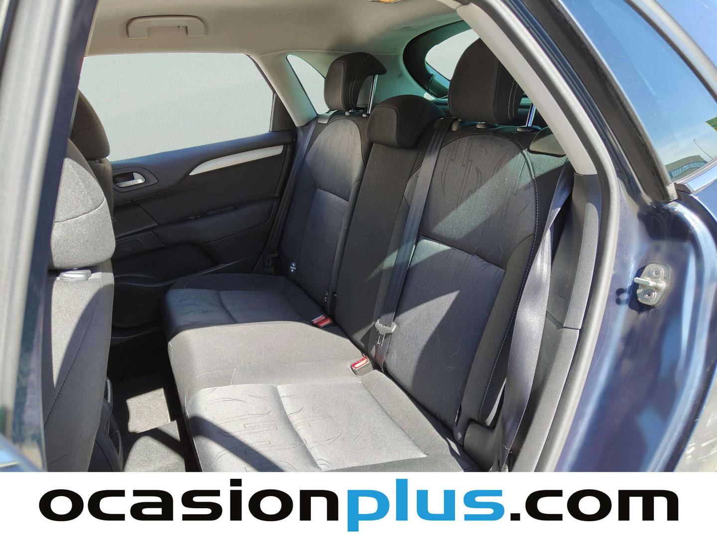 Foto asientos traseros Citroën C4 Citroen C4 1.6 e-HDi Collection (112 CV)
