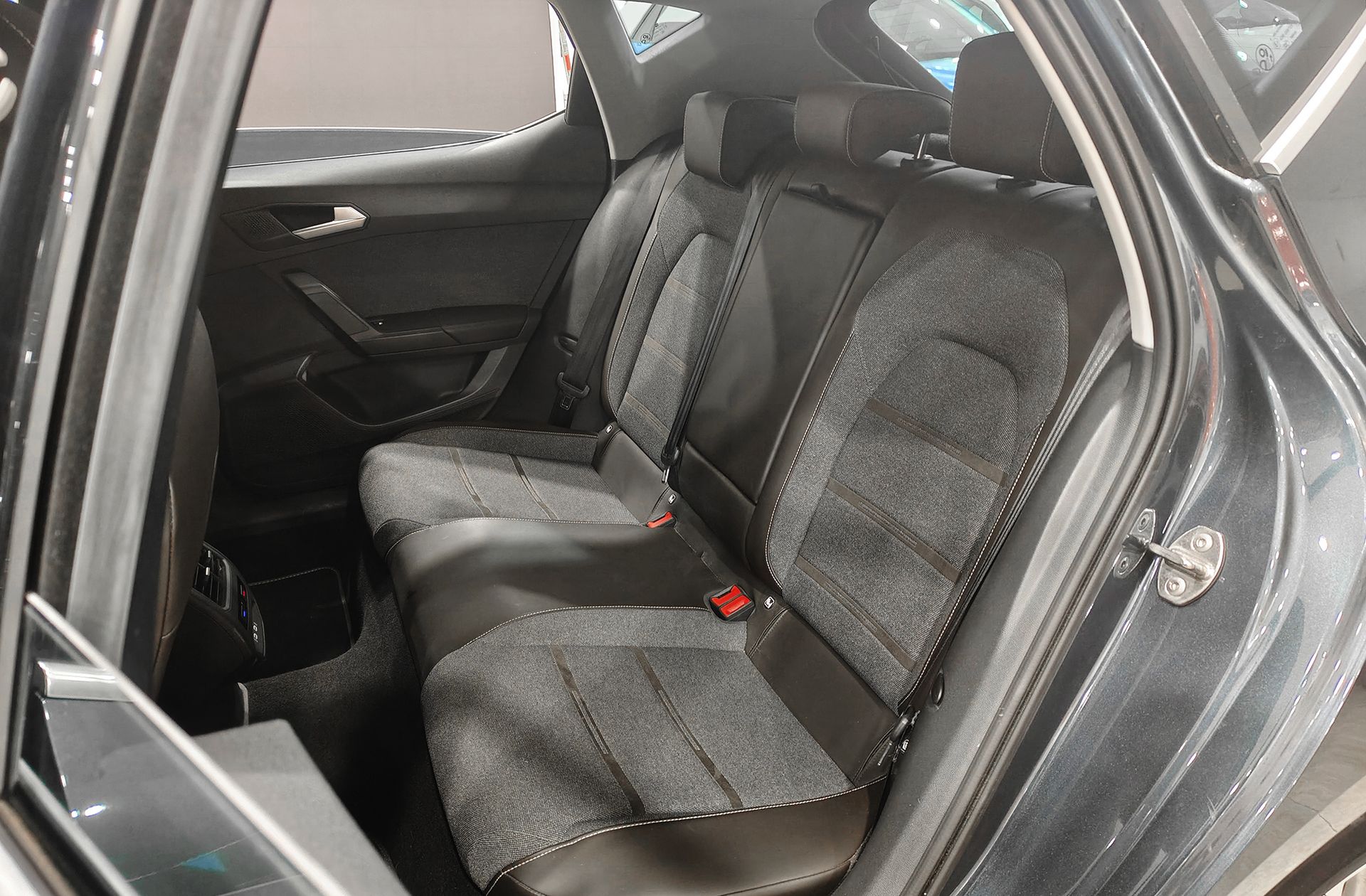 SEAT León 1.5 eTSI Xcellence Go L DSG - foto 14