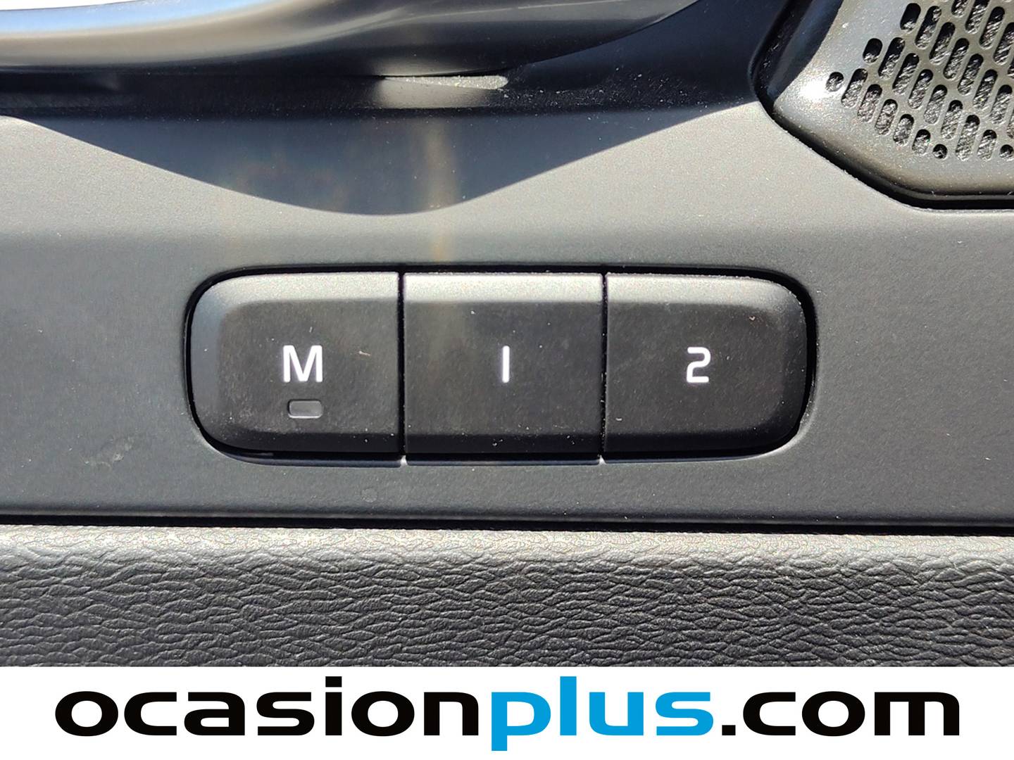 Extras y acabados del Volvo XC40 Volvo XC40 B3 Gasolina Mild hybrid Black Edition Ultra Auto (163 CV)