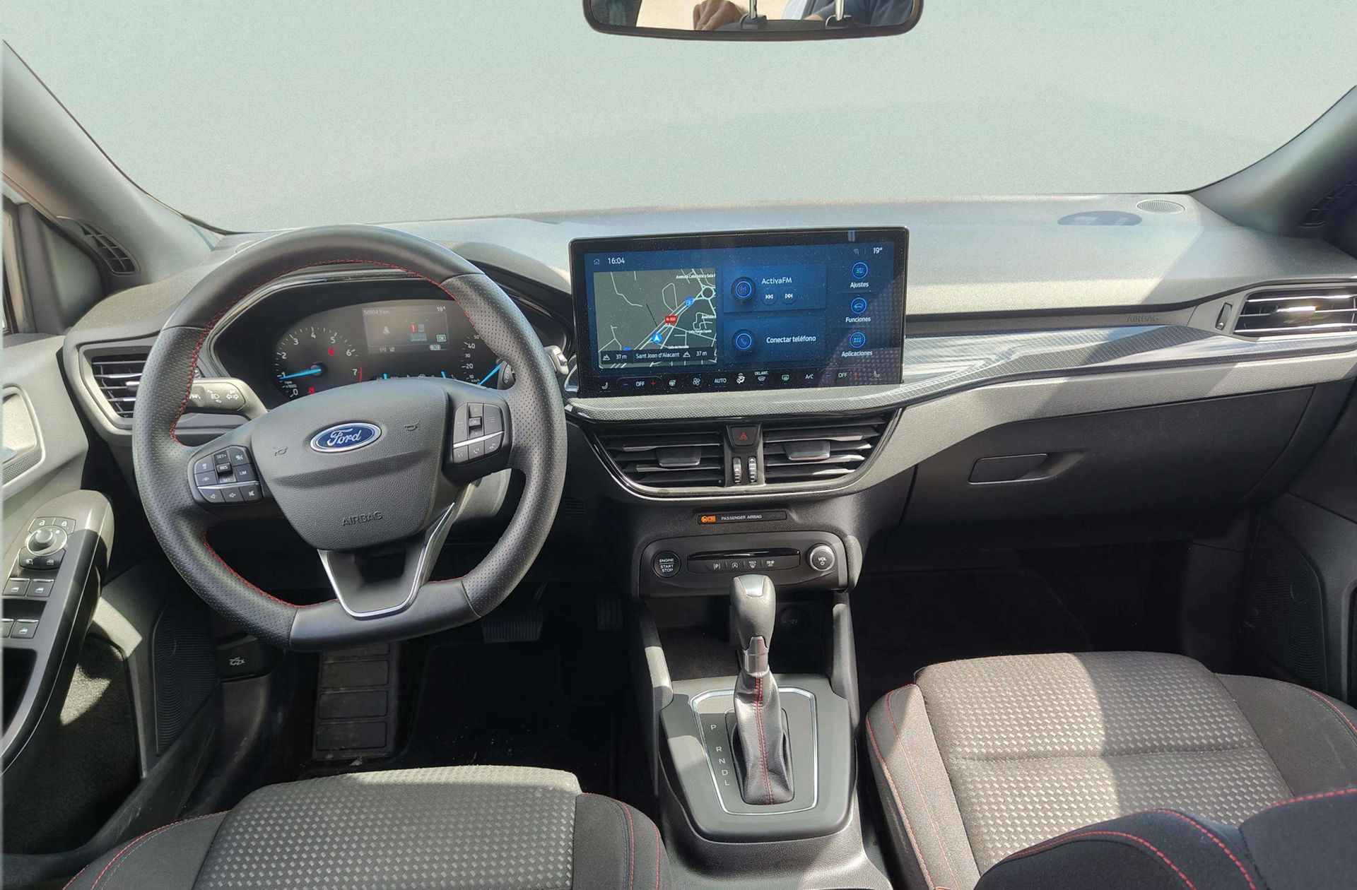 Ford Focus 1.0 EcoBoost MHEV ST-Line - foto 6