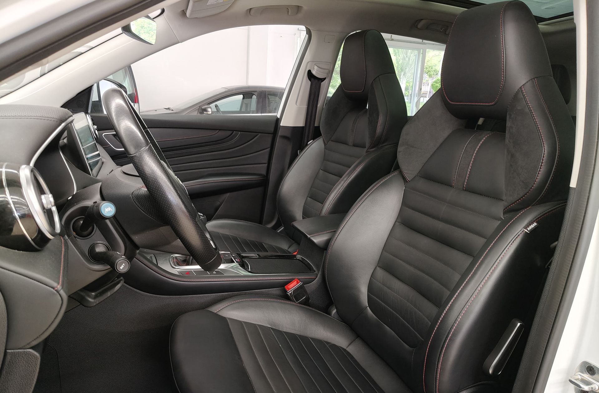 MG HS 1.5 Turbo GDI Luxury - foto 14