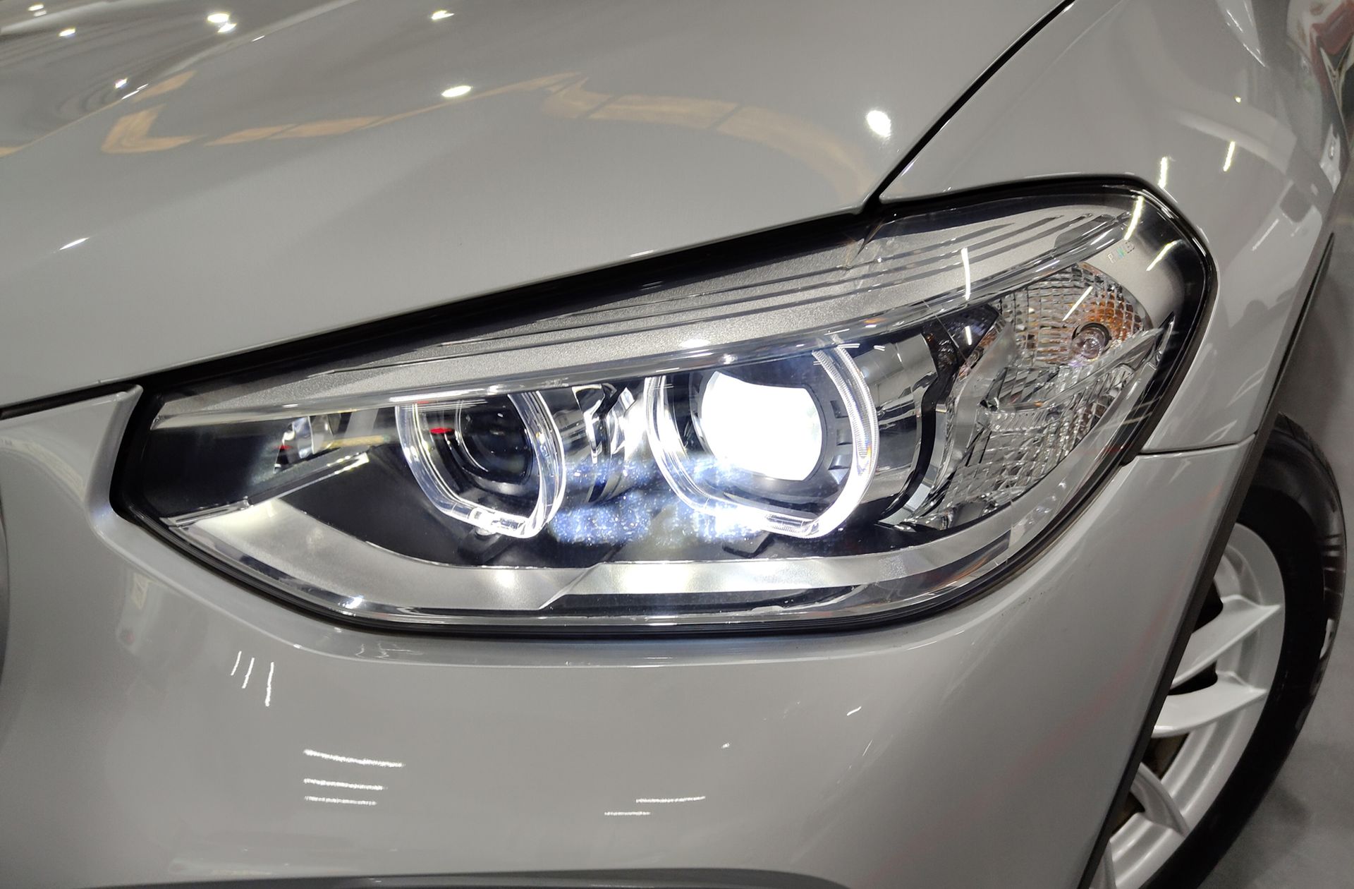 BMW X4 xDrive20d - foto 13