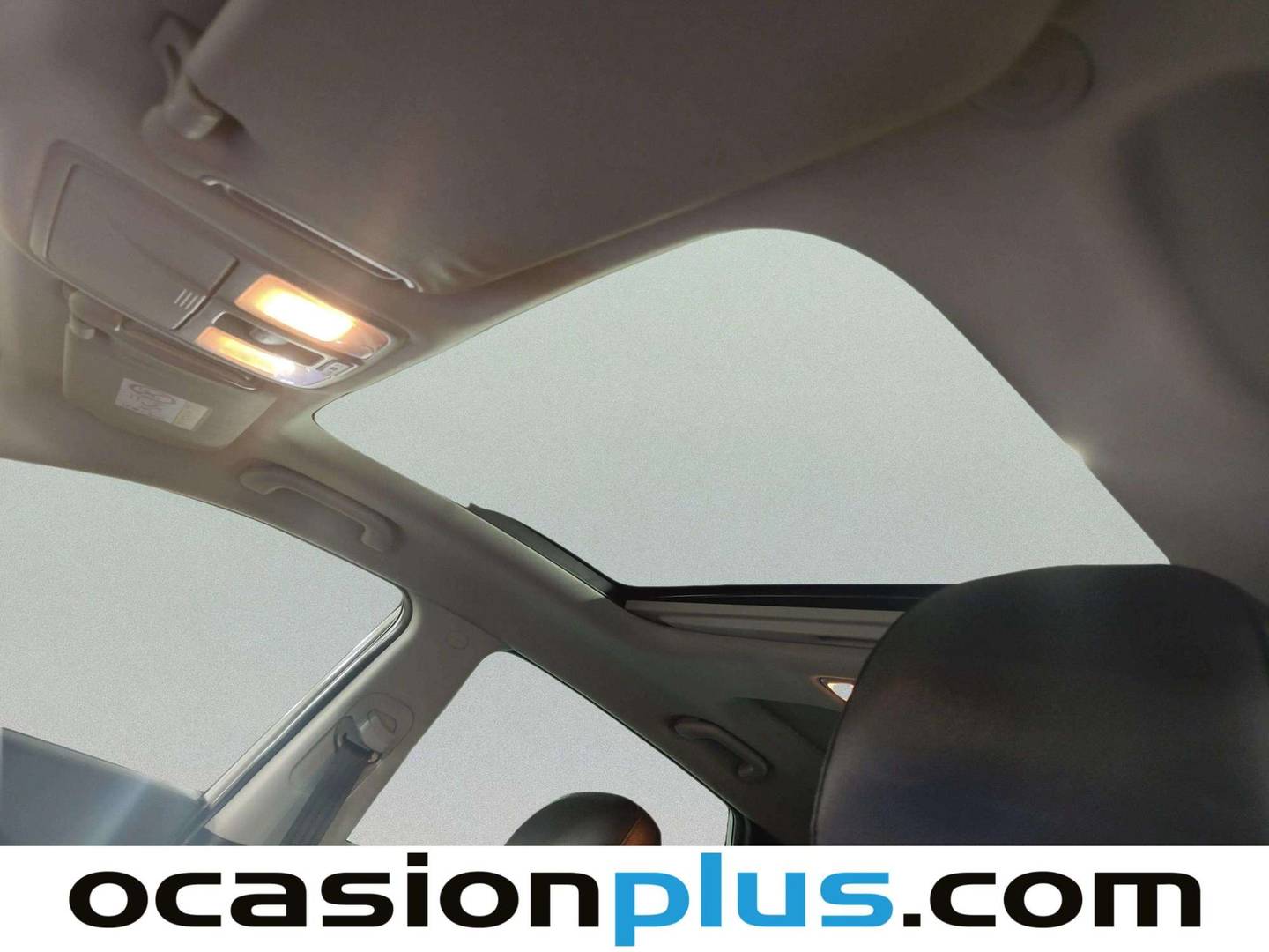 Extras y acabados del Hyundai ix35 Hyundai ix35 1.6 GDi Tecno Sky 4x2 (135 CV)