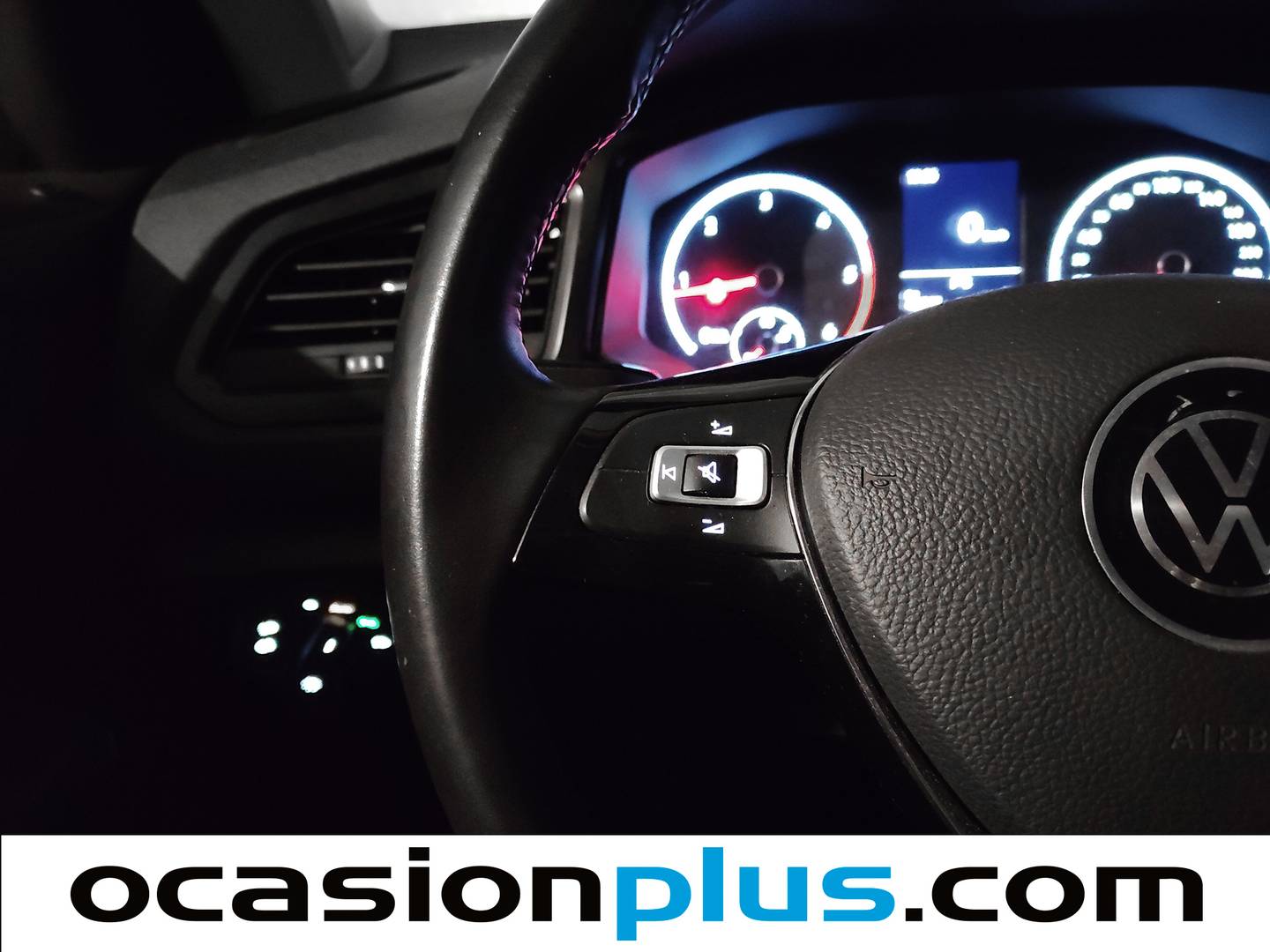 Foto Volkswagen T-Roc Volkswagen T-Roc Edition 1.6 TDI (115 CV)