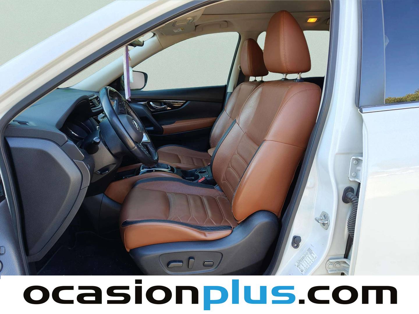 Foto asientos delanteros Nissan X-TRAIL Nissan X-Trail dCi 177 Tekna 4x2 XTronic  (177 CV)