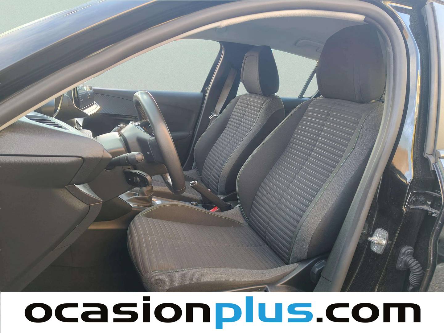 Foto asientos delanteros Peugeot 208 Peugeot 208 PureTech 100 Active (100 CV)