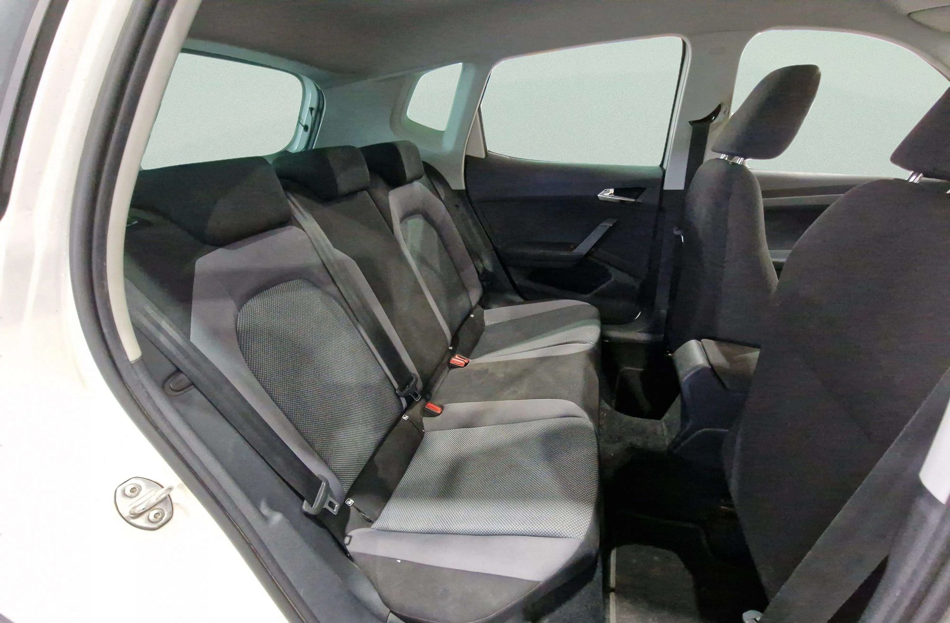 SEAT Arona 1.0 TSI Style Ecomotive - foto 16