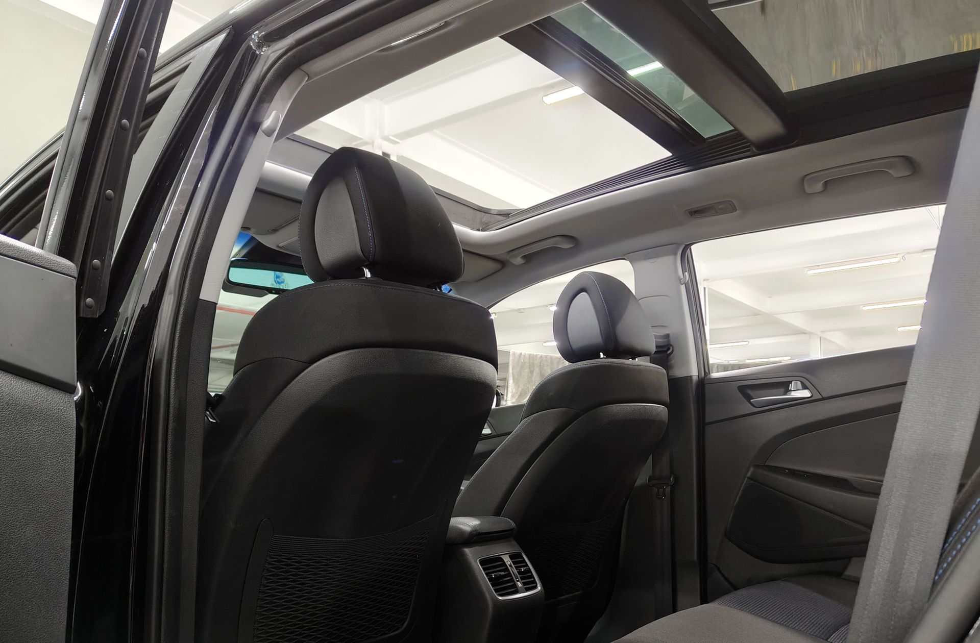Hyundai Tucson 1.7 CRDi BlueDrive Tecno Sky 4x2 - foto 7