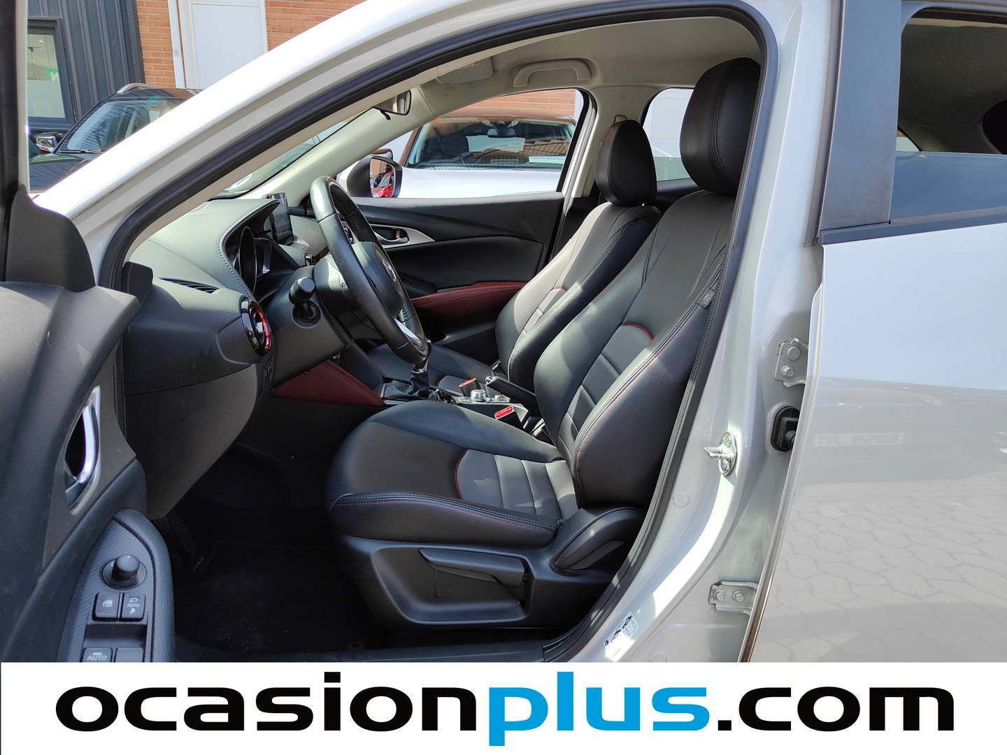 Foto asientos delanteros Mazda CX-3 Mazda CX-3 2.0 SKYACTIV GE Luxury 2WD (120 CV)