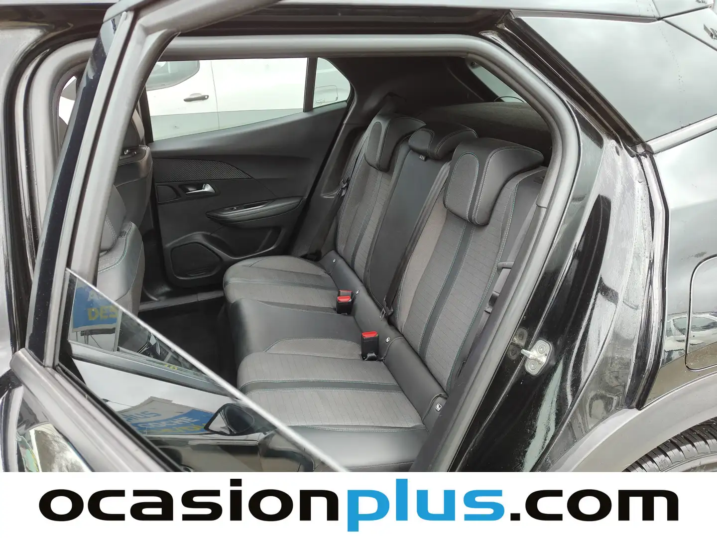 Foto Peugeot 2008 Peugeot 2008 PureTech 130 S&S Allure Pack (130 CV)