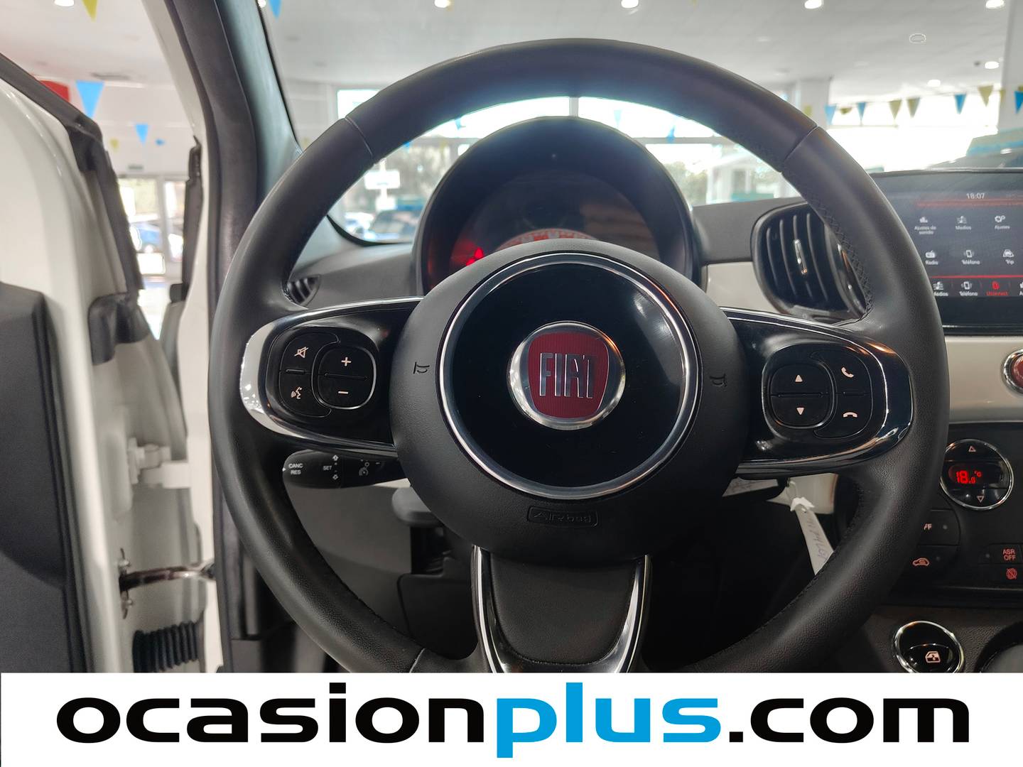 Extras y acabados del Fiat 500 Fiat 500 1.2 8v Lounge (69 CV)