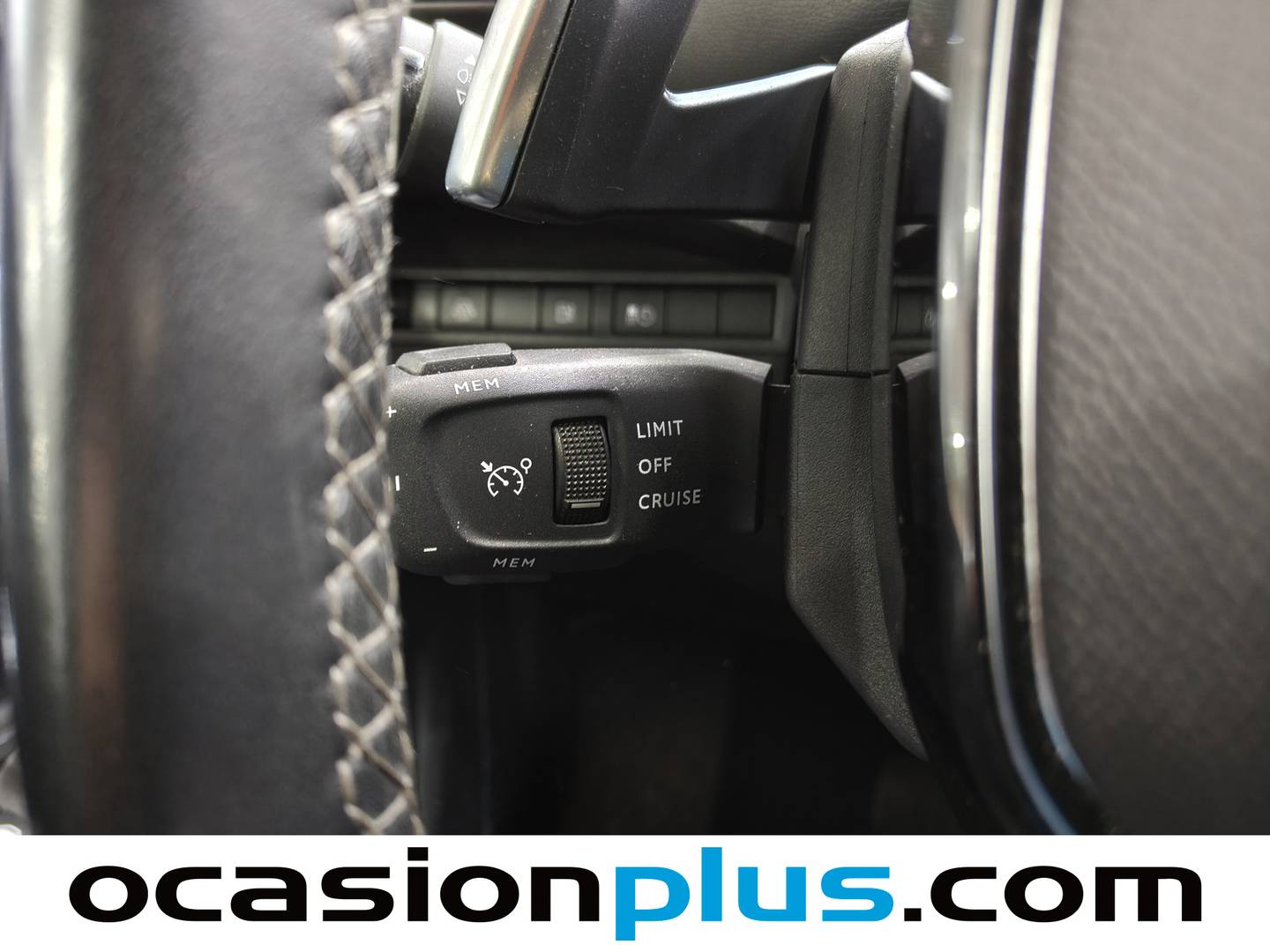 Foto Peugeot 3008 Hybrid Peugeot 3008 Hybrid 300 Allure Pack e-EAT8 (300 CV)