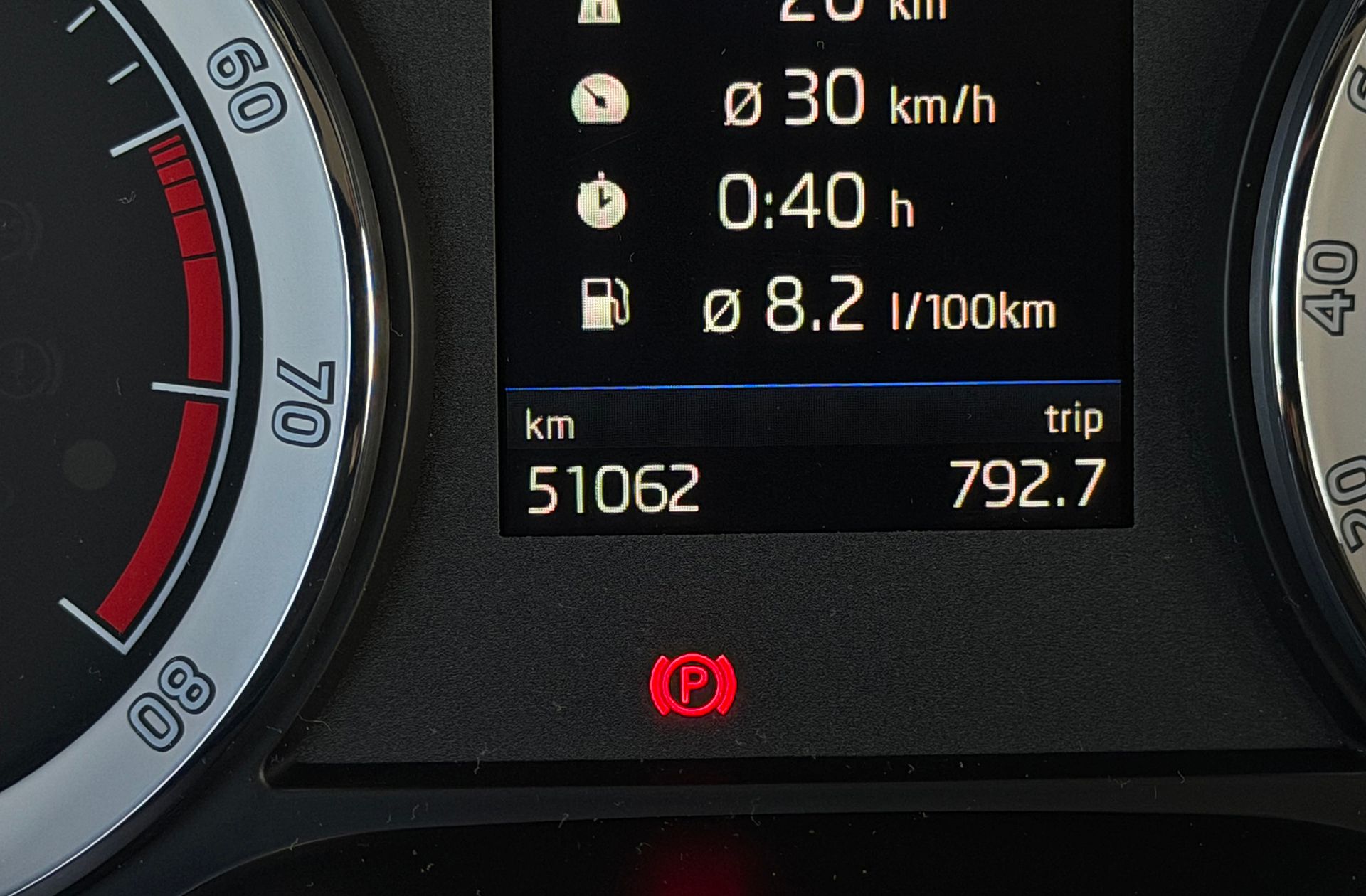 Škoda Karoq 1.0 TSI Ambition - foto 9
