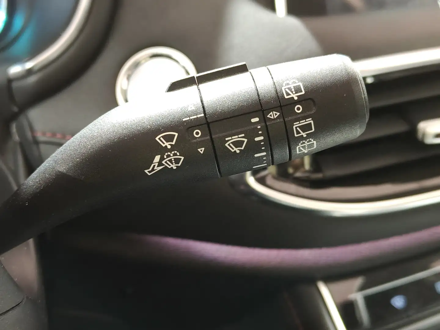 Foto MG HS MG HS 1.5 Turbo GDI Luxury DCT (162 CV)