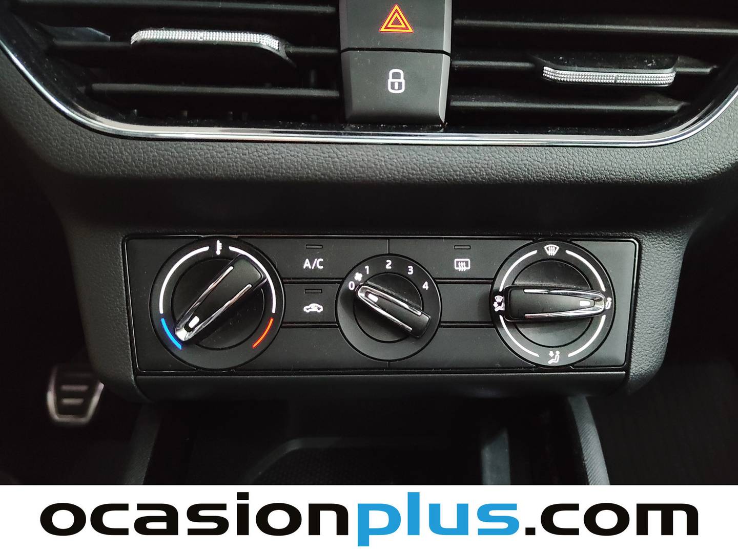 Foto Skoda Kamiq Skoda Kamiq 1.0 TSI Sport 81 kW (110 CV)