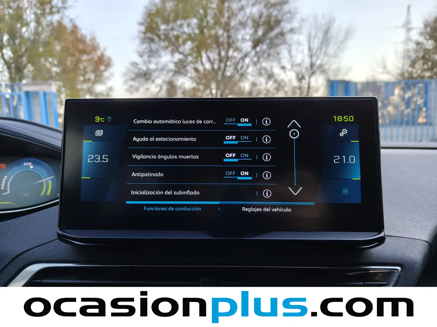 Foto Peugeot 3008 Hybrid Peugeot 3008 Hybrid 300 Allure Pack e-EAT8 (300 CV)