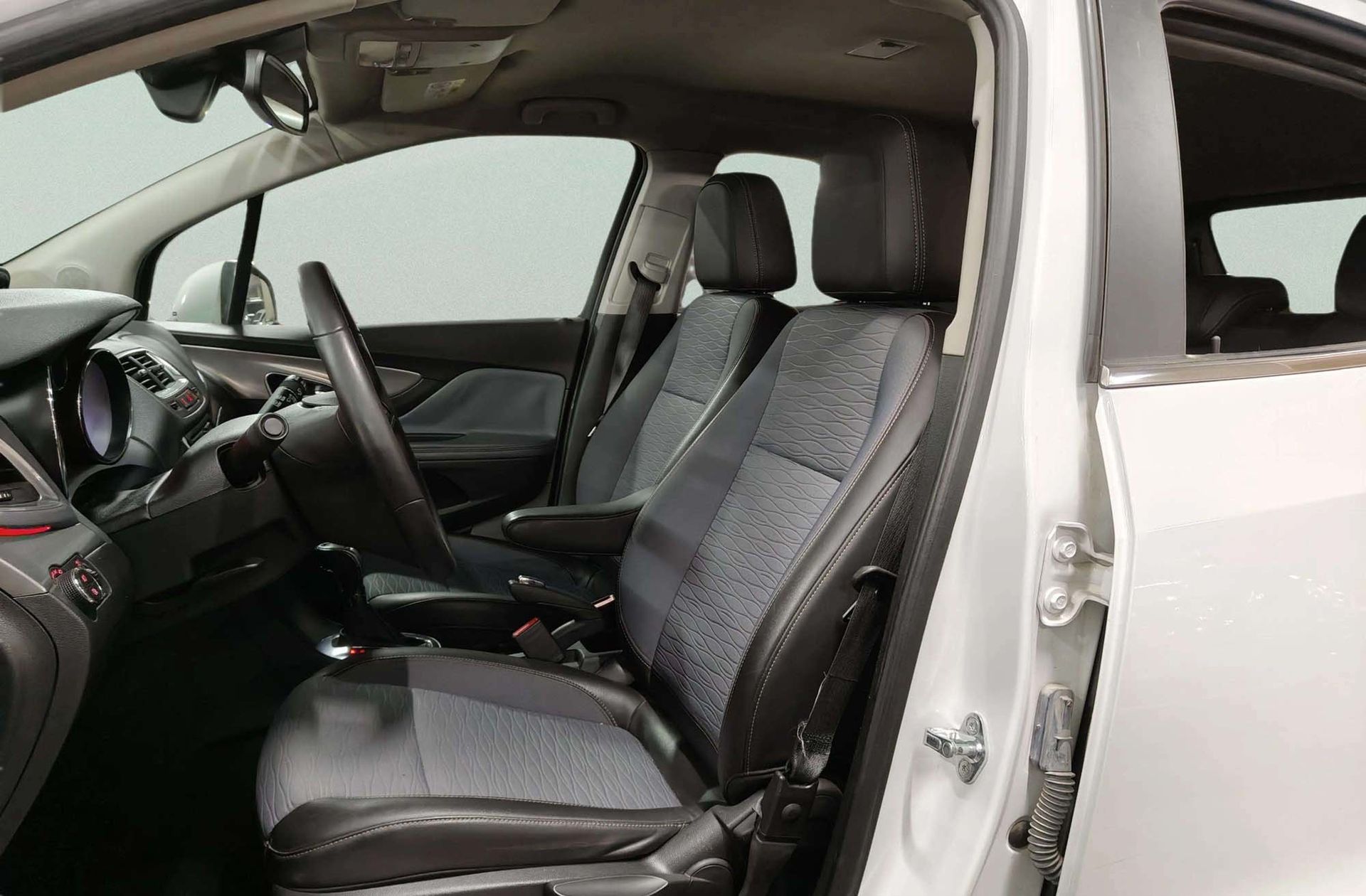 Opel Mokka 1.7 CDTi Excellence 4x2 - foto 12