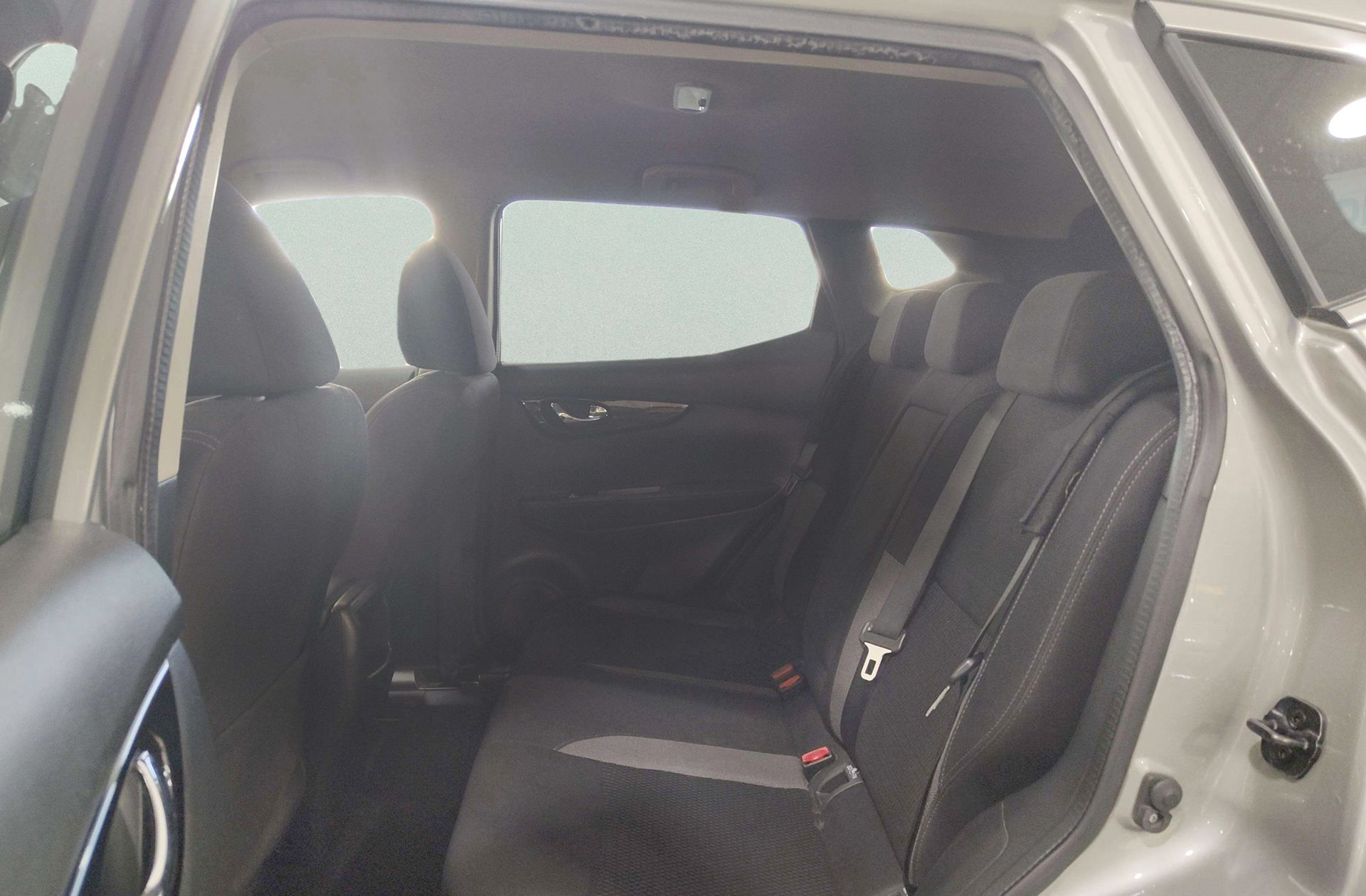 Nissan Qashqai DIG-T 160 N-Connecta 4x2 DCT - foto 11