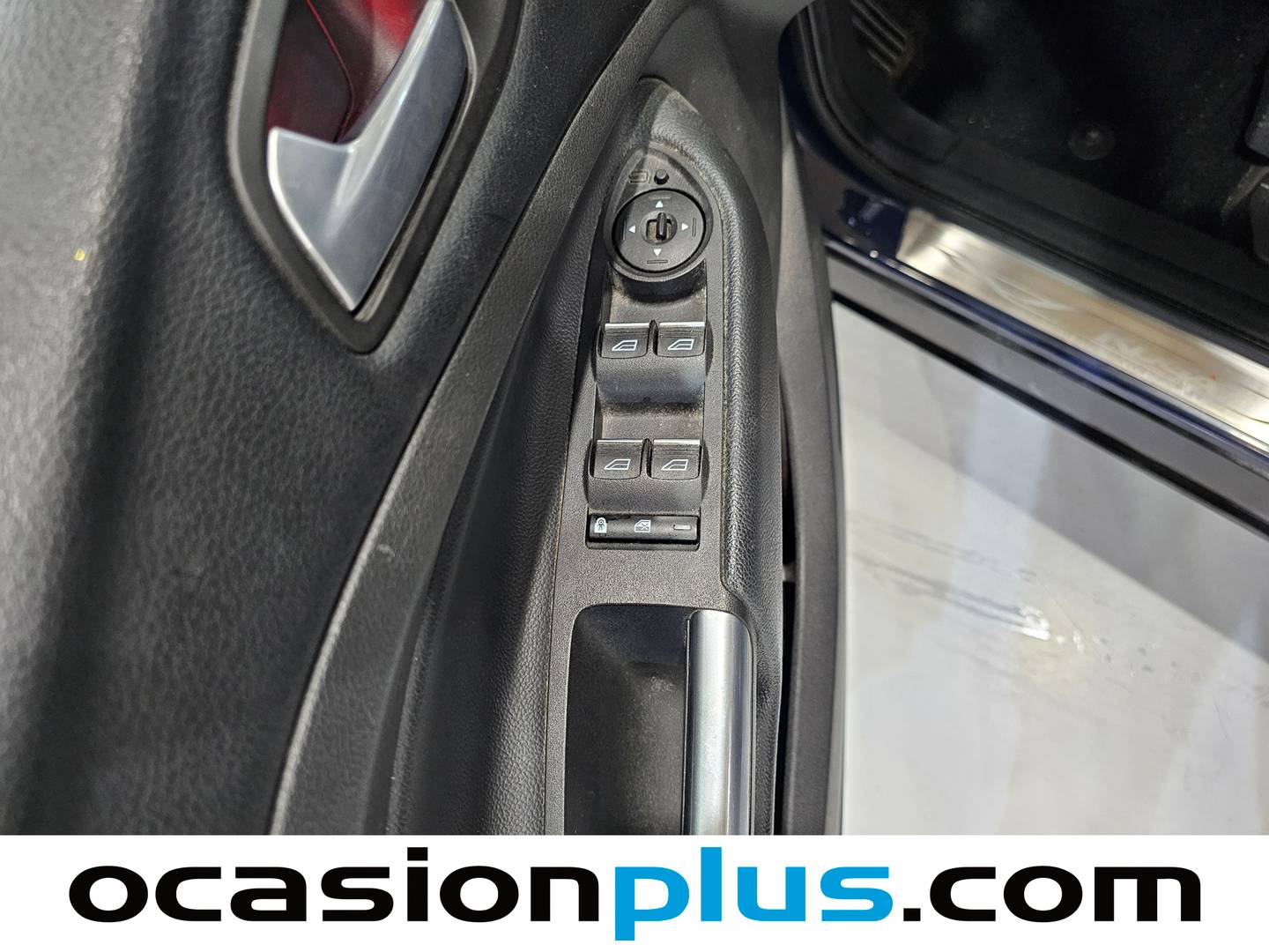 Foto Ford Kuga Ford Kuga 2.0 TDCI Titanium Limited Edition 4x2 (120 CV)