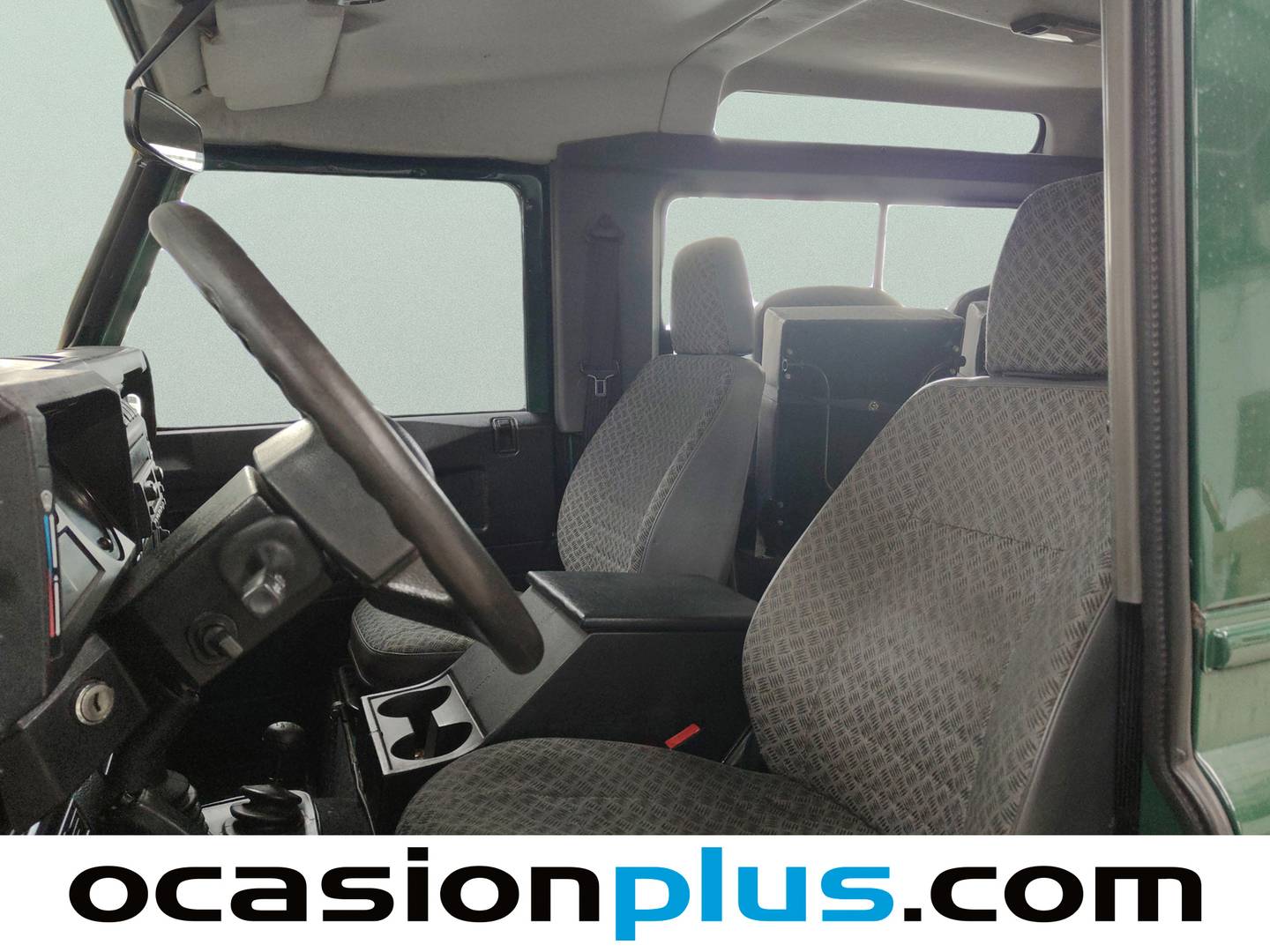 Foto Land Rover Defender Land Rover Defender 2.5 TD5 90 SW S (122 CV)