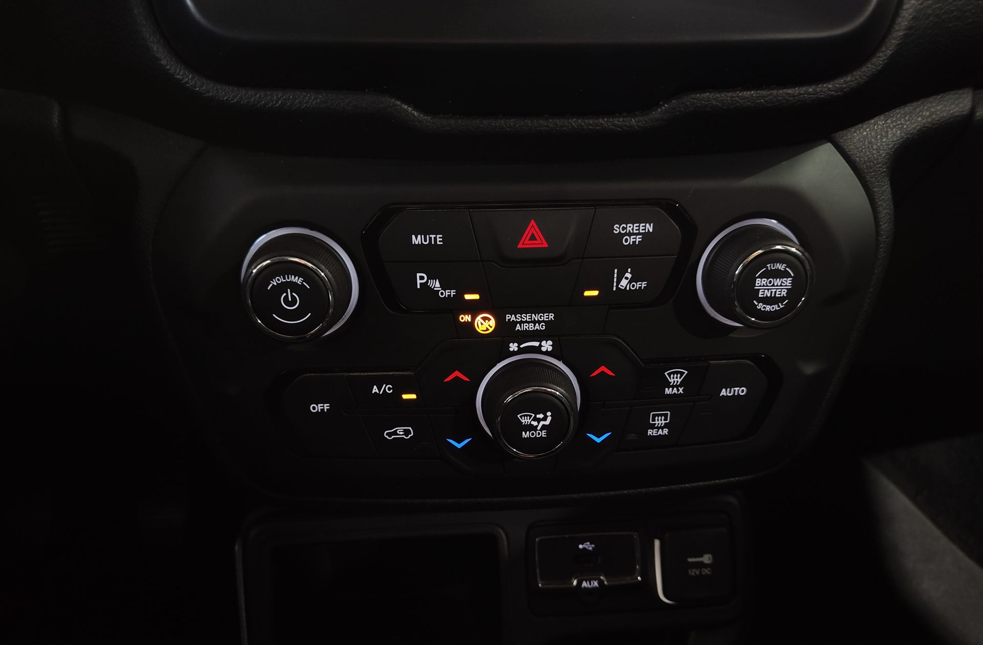 Jeep Renegade 1.6 MultiJet Limited 4x2 - foto 8