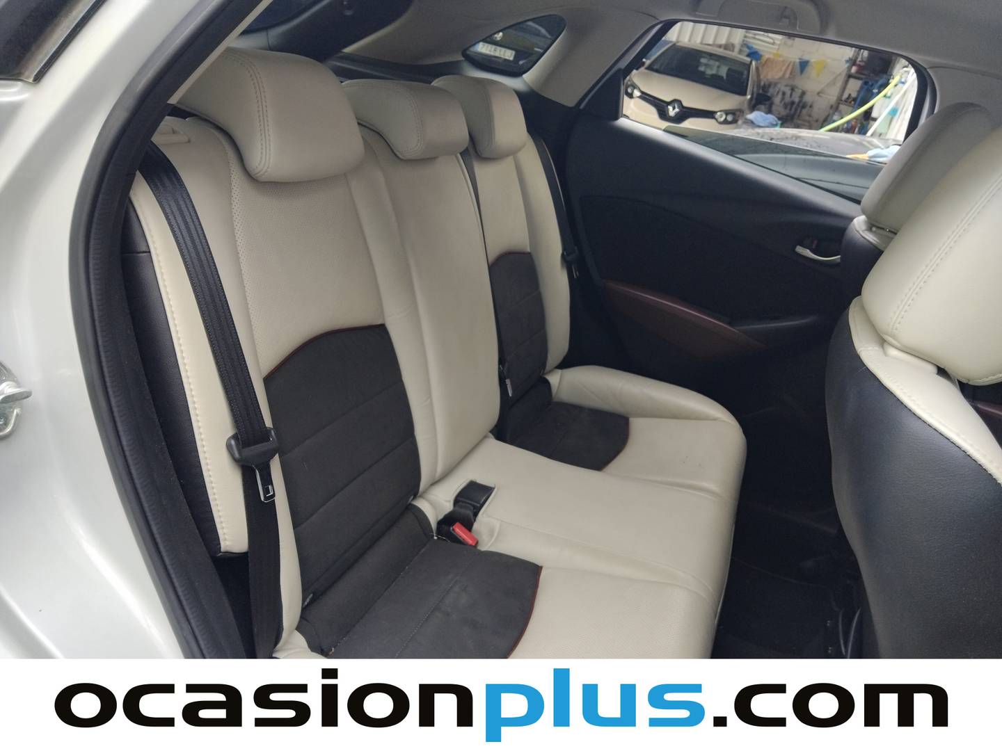 Foto asientos traseros Mazda CX-3 Mazda CX-3 2.0 SKYACTIV GE i-Eloop Luxury 4WD AT (150 CV)