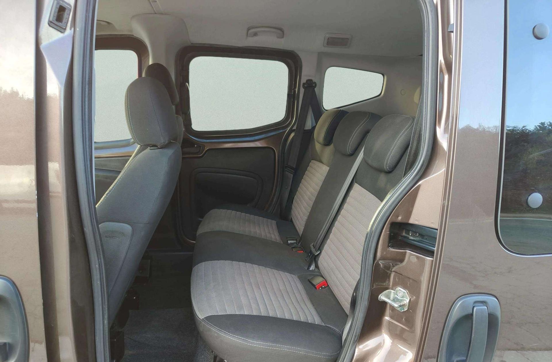 Fiat Qubo 1.3 MultiJet Trekking - foto 9
