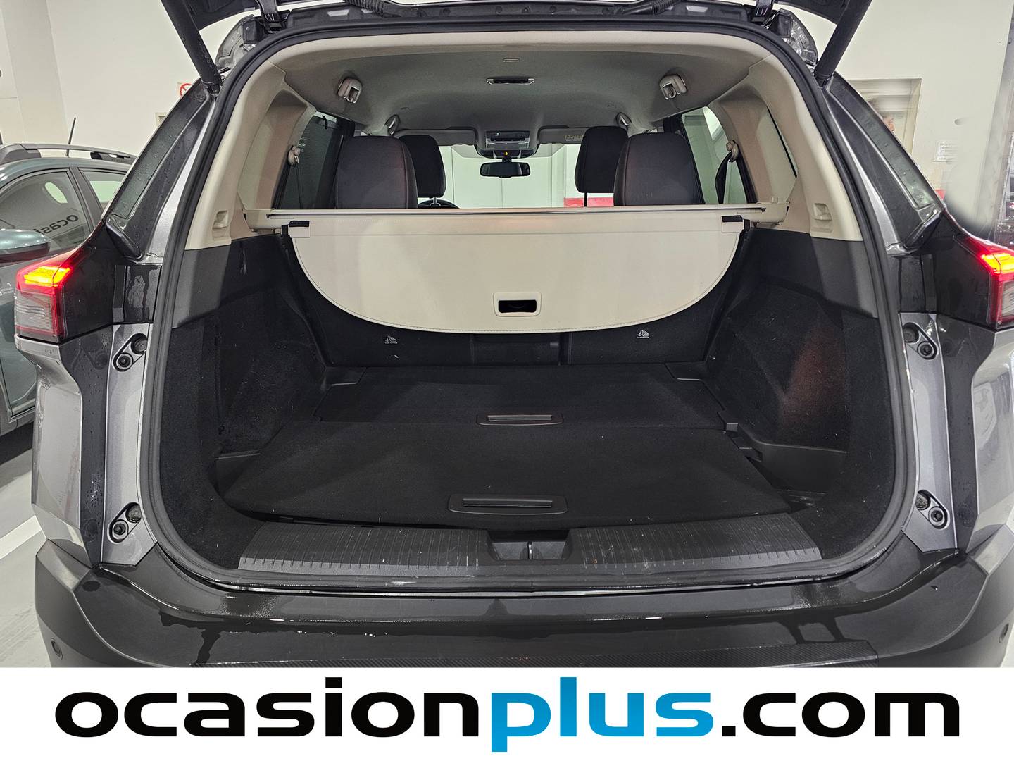 Foto Nissan X-TRAIL Nissan X-Trail 1.5 e-POWER N-Connecta A/T (204 CV)
