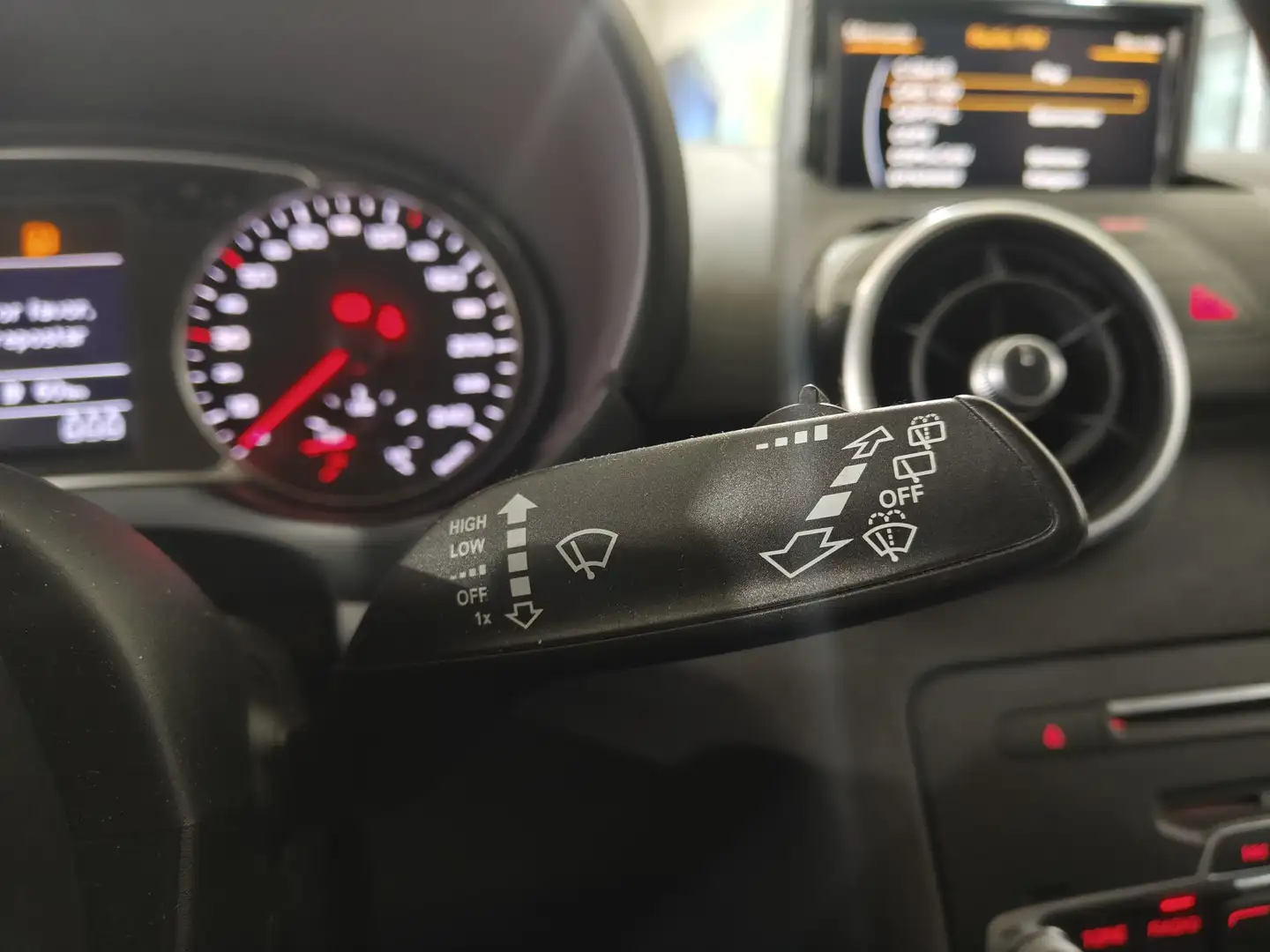 Foto Audi A1 Audi A1 Sportback Adrenalin 1.0 TFSI (95 CV) Pack S-Line