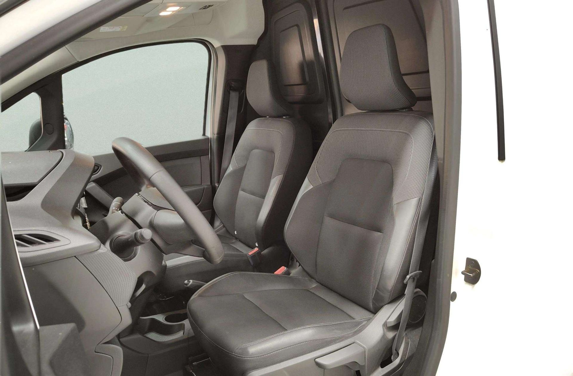 Nissan Townstar Furgon 1.3G L1 Profesional - foto 9