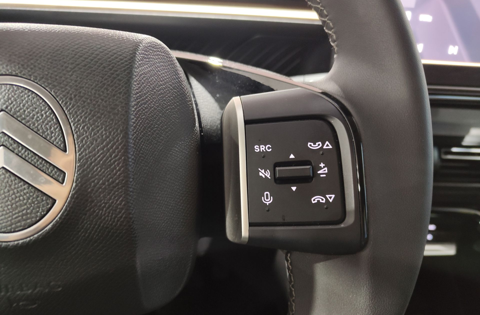 Citroën C3 Aircross Hybrid 145 Plus e-DCS6 - foto 25