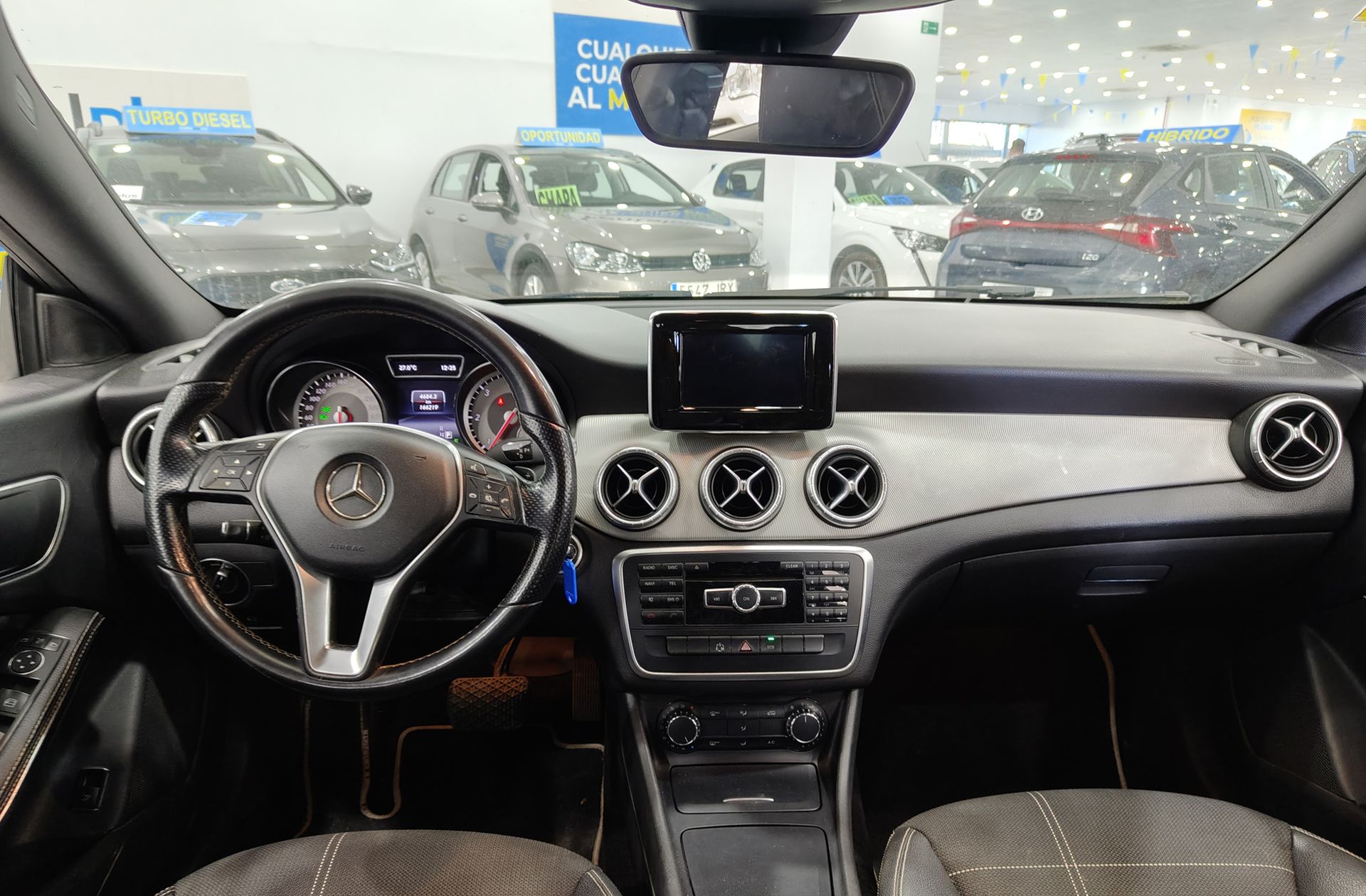 Mercedes-Benz CLA 220 CDI Urban - foto 7