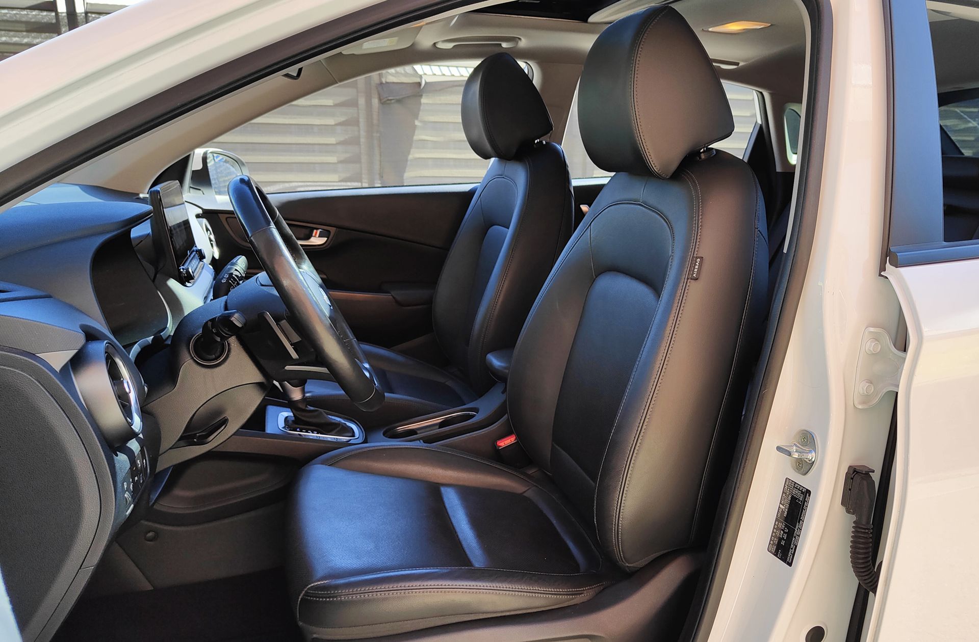 Hyundai Kona 1.6 GDI HEV Style Sky DCT - foto 13