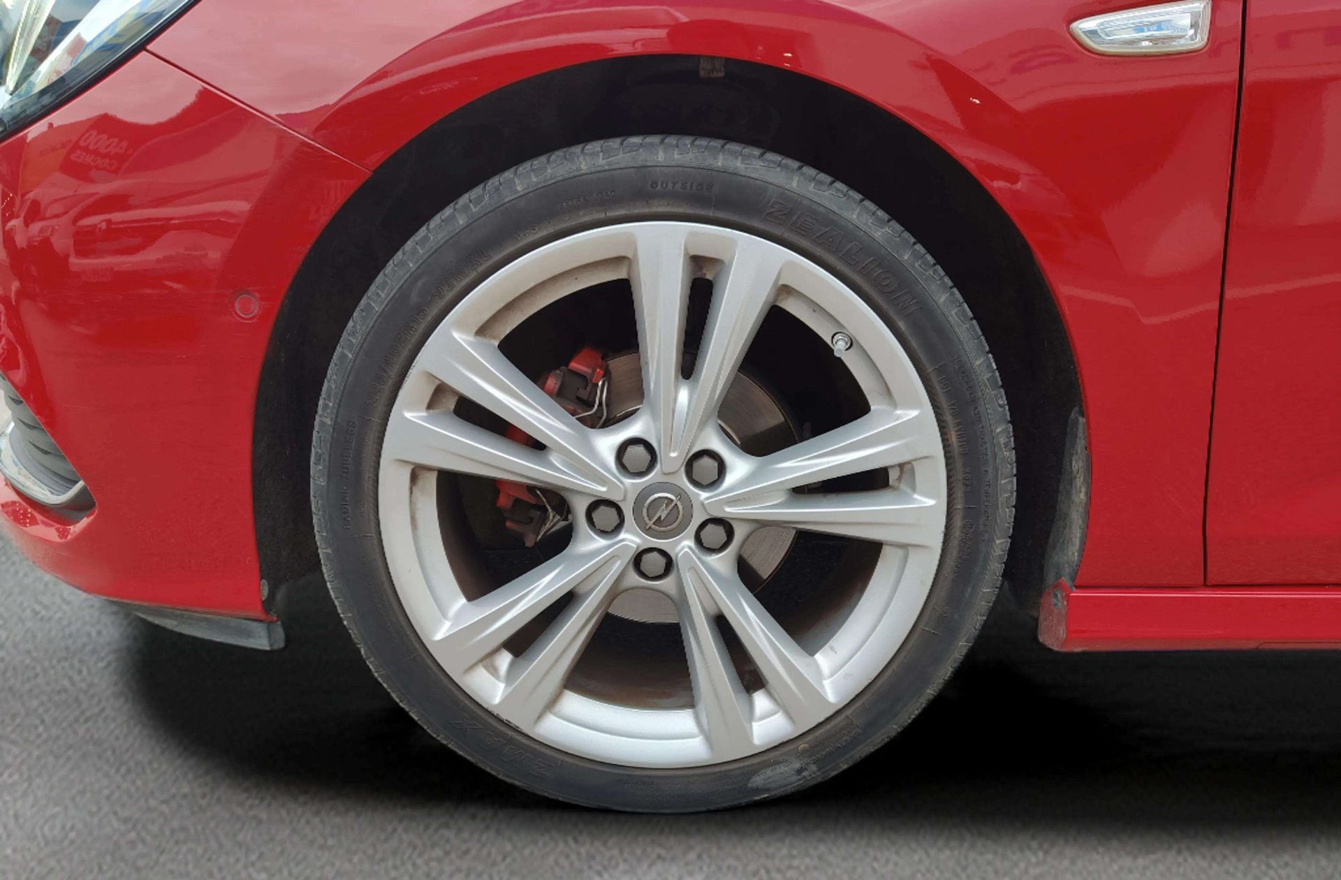 Opel Astra 1.4 Turbo GSi Line - foto 37