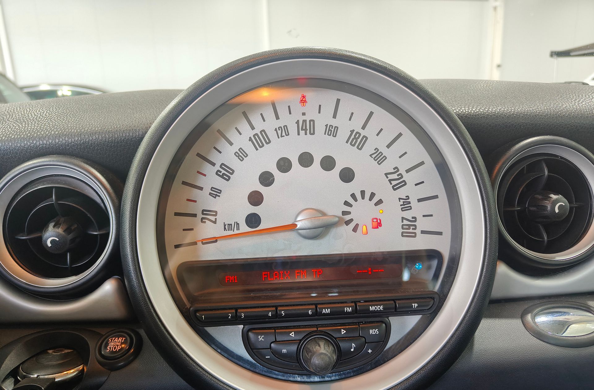 MINI Cooper One - foto 17