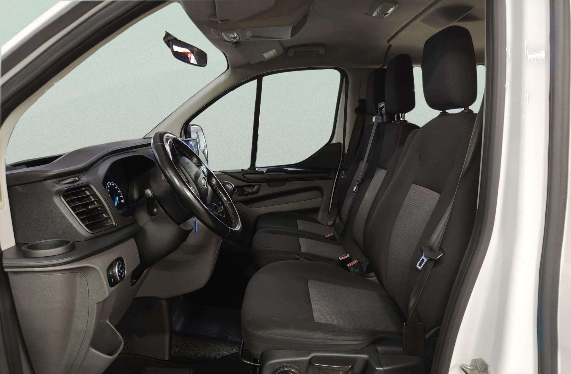 Ford Transit Custom Kombi 2.0 TDCi 320 L1 Ambiente - foto 17