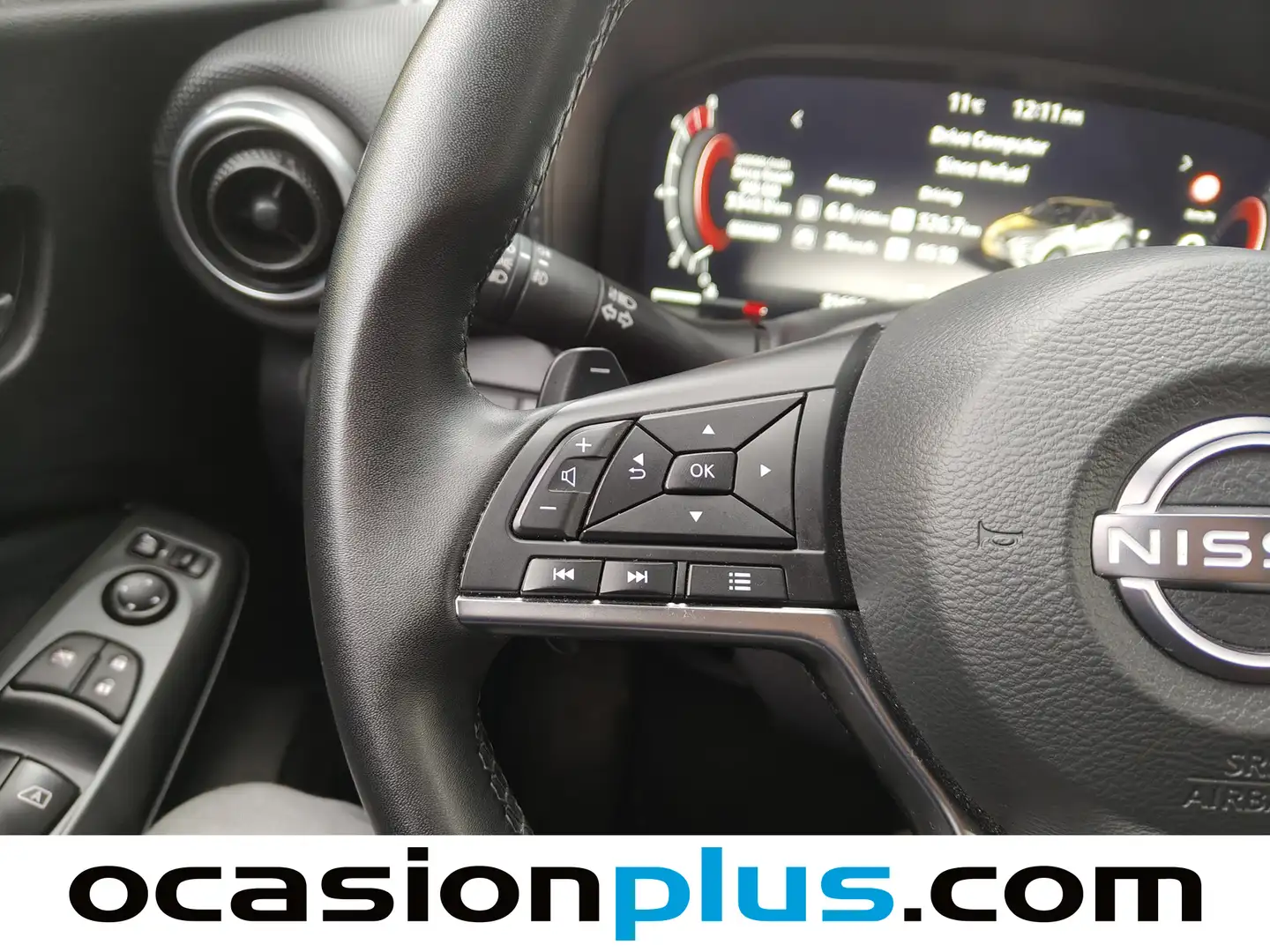 Foto Nissan JUKE Nissan Juke DIG-T N-Connecta 4x2 DCT (114 CV)