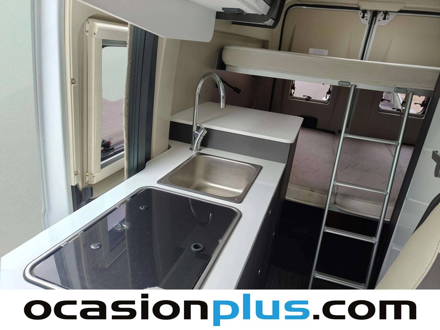 McLouis Menfys 3 McLouis Menfys 3 Maxi (140 CV) 4 PLAZAS diésel