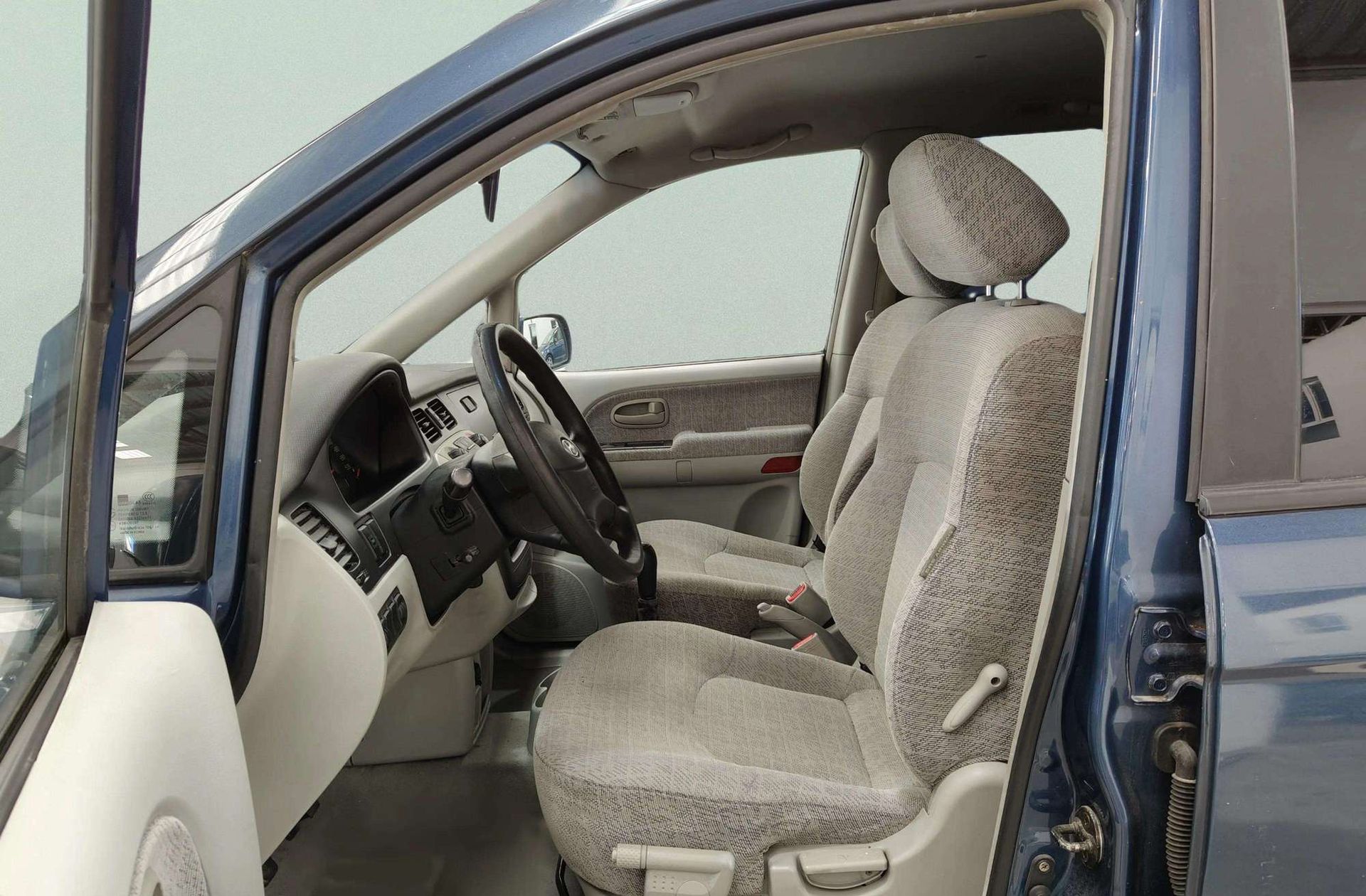 Hyundai Trajet 2.0 16v Cvvt GLS 7 plazas - foto 9