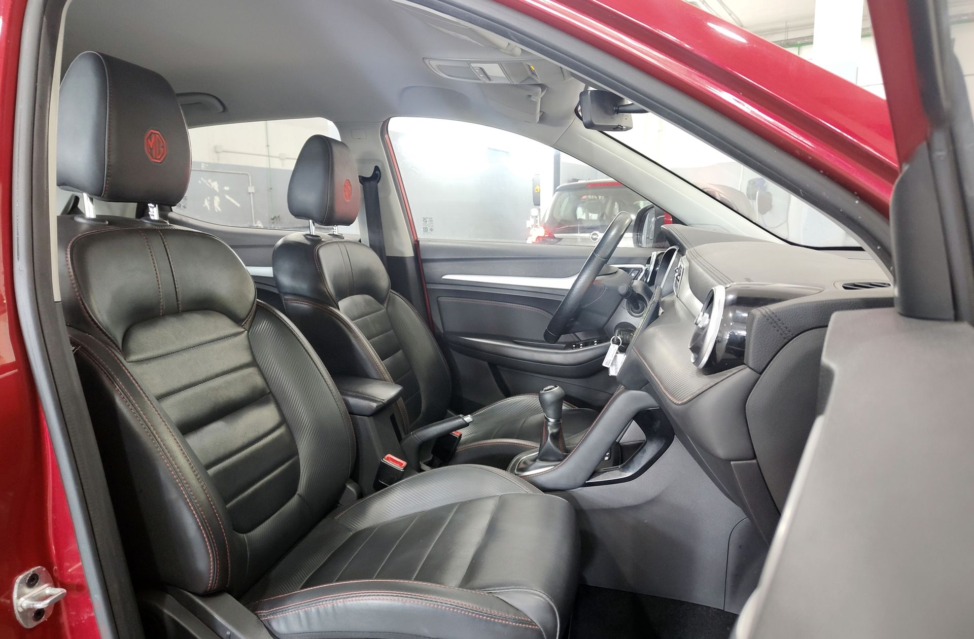 MG ZS 1.5 Luxury - foto 20