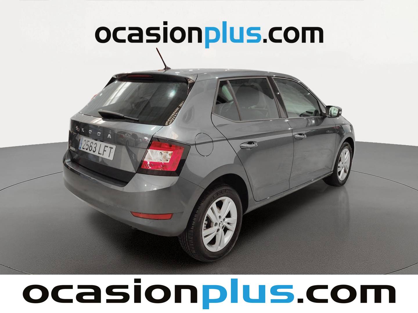 Foto trasera Skoda Fabia Skoda Fabia 1.0 TSI Ambition Plus (95 CV) derecha