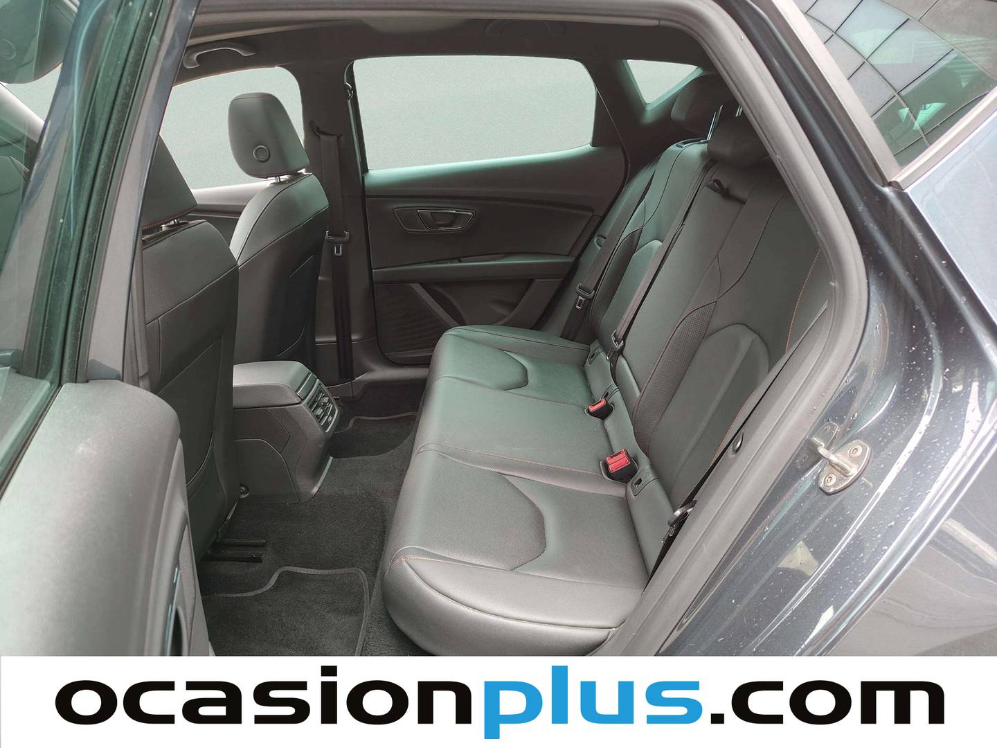 Foto asientos traseros Seat León Seat León 2.0 TSI S&S FR DSG (190 CV)