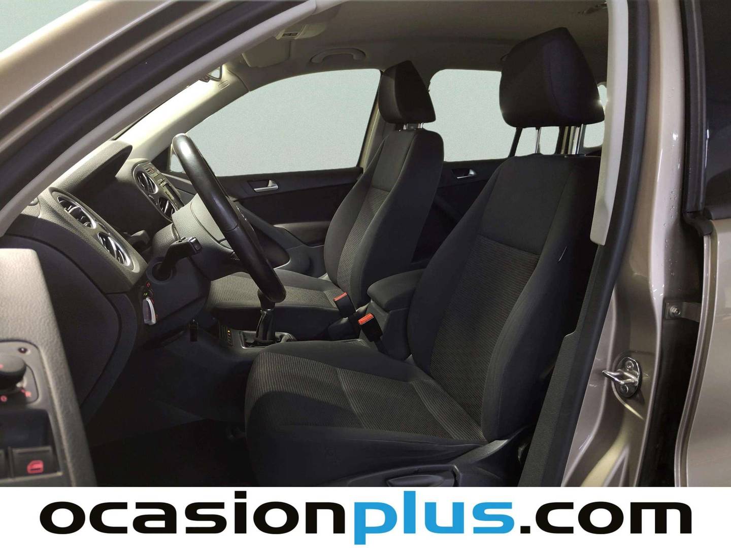 Foto asientos delanteros Volkswagen Tiguan Volkswagen Tiguan Cross 2.0 TDI BMT 4x2 (140 CV)