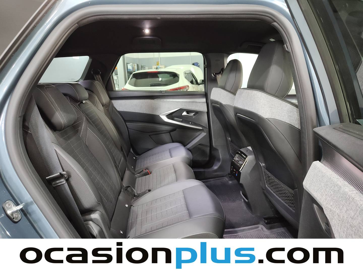 Peugeot 5008 Hybrid Peugeot 5008 Hybrid 1.2 GT eDCS6 (136 CV) 7 Plazas 2025