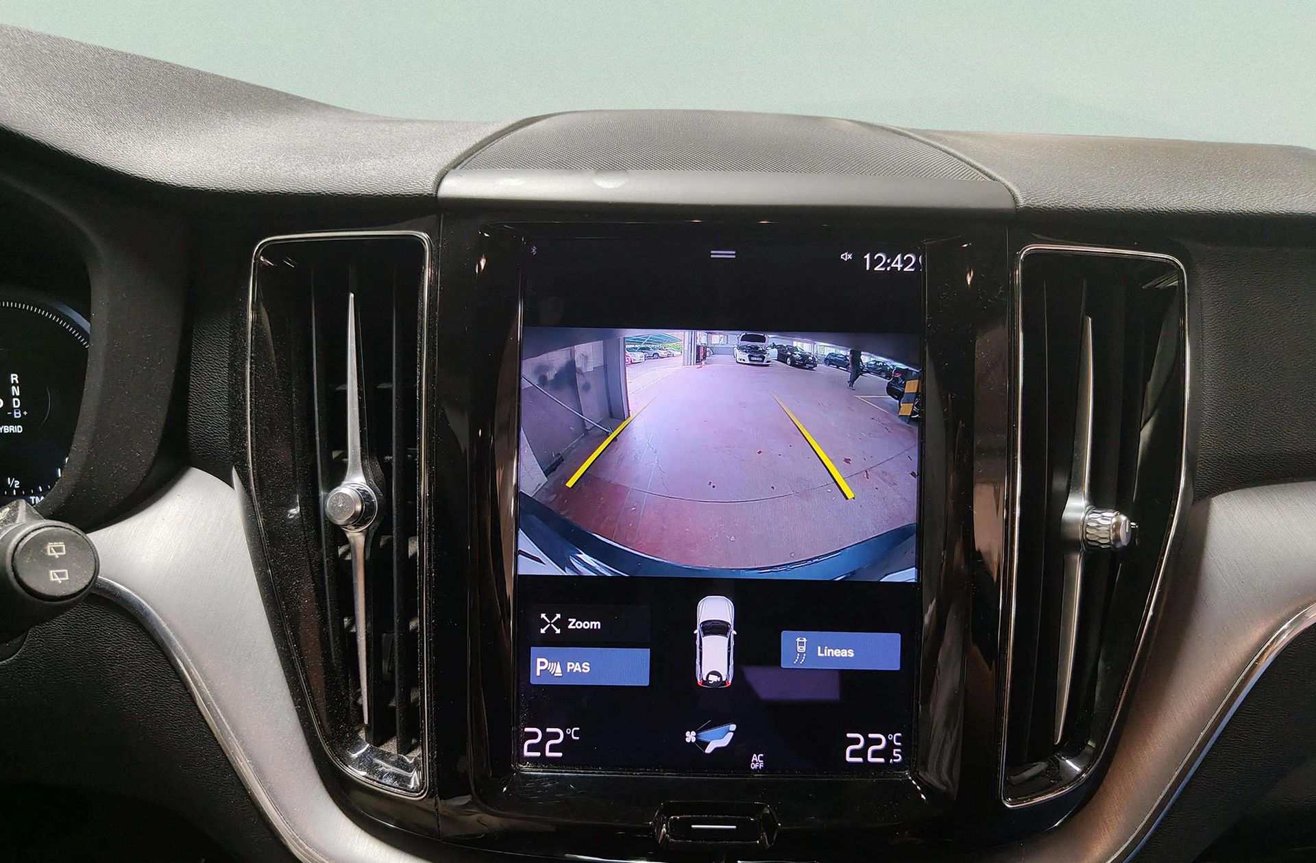 Volvo XC60 T6 Recharge Inscription AWD - foto 9