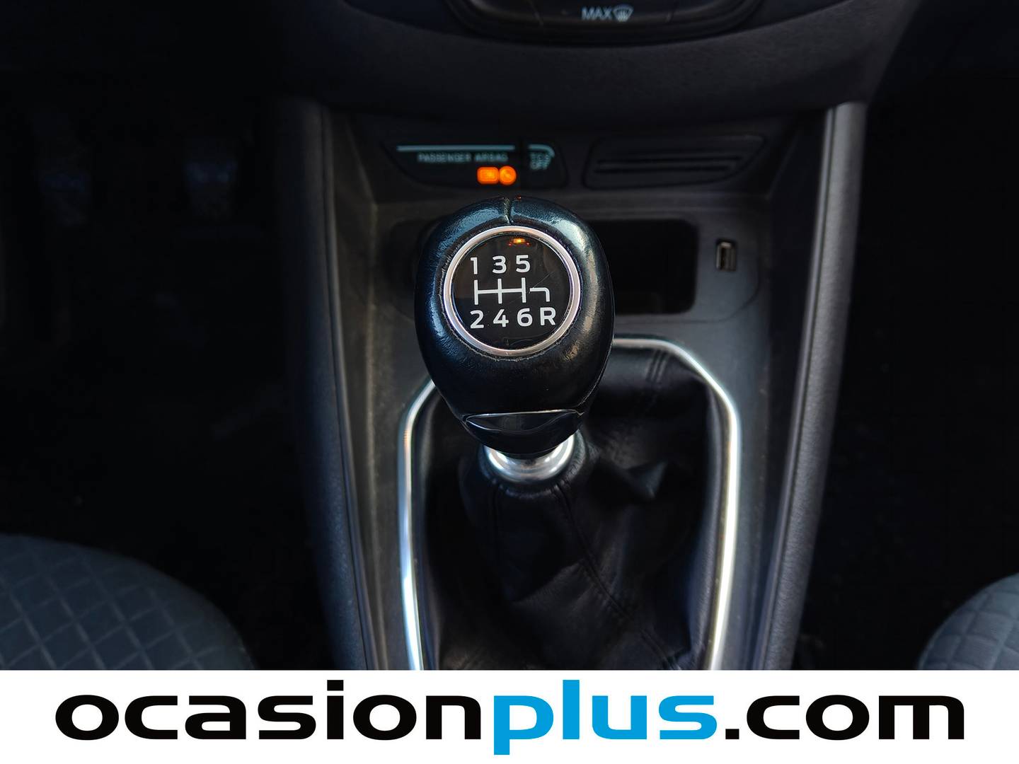 Ford Tourneo Courier Ford Tourneo Courier 1.0 EcoBoost Titanium (100 CV) de segunda mano