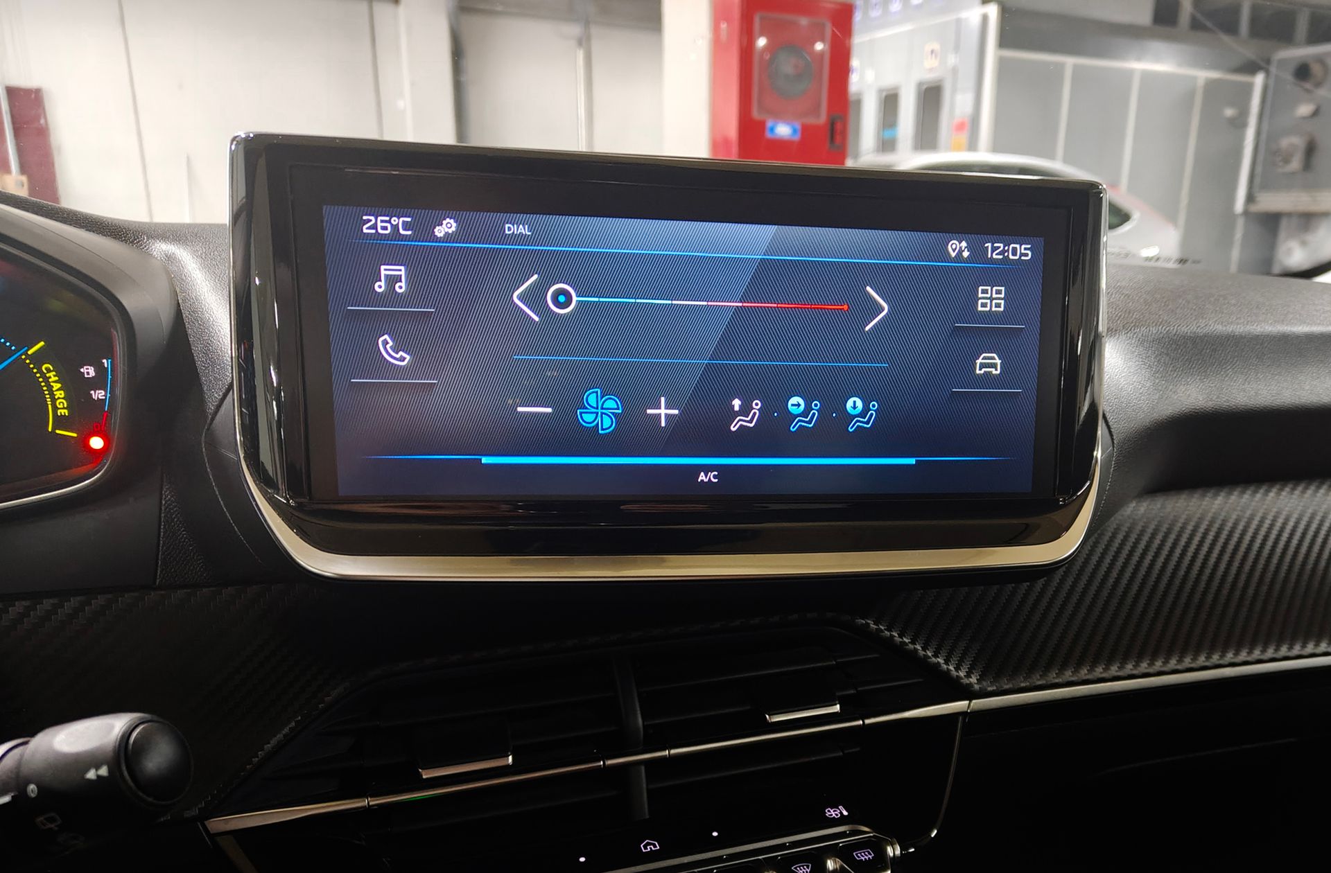 Peugeot 208 Style Hybrid 110 eDCS6 - foto 27
