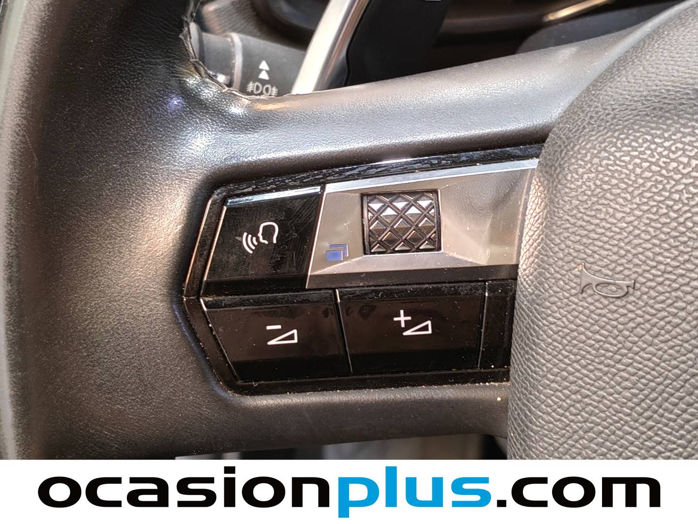 DS DS 7 Crossback DS DS7 Crossback BlueHDi 130 DE Bastille + AT (130 CV) automático