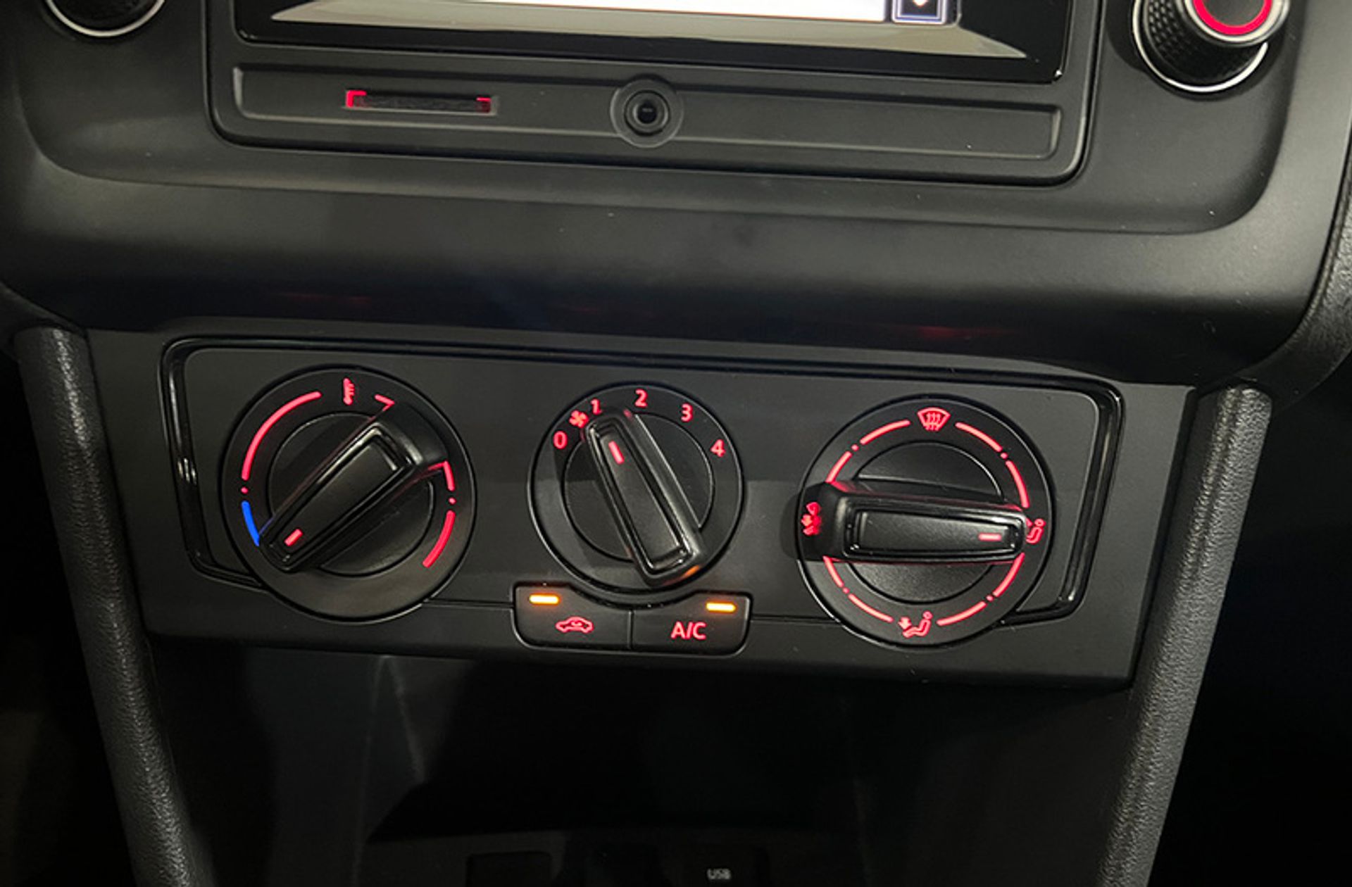 Volkswagen Polo Edition 1.4 TDI BMT - foto 28